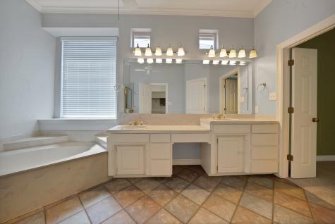 6619 Shelton Home Court Arlington TX 76017