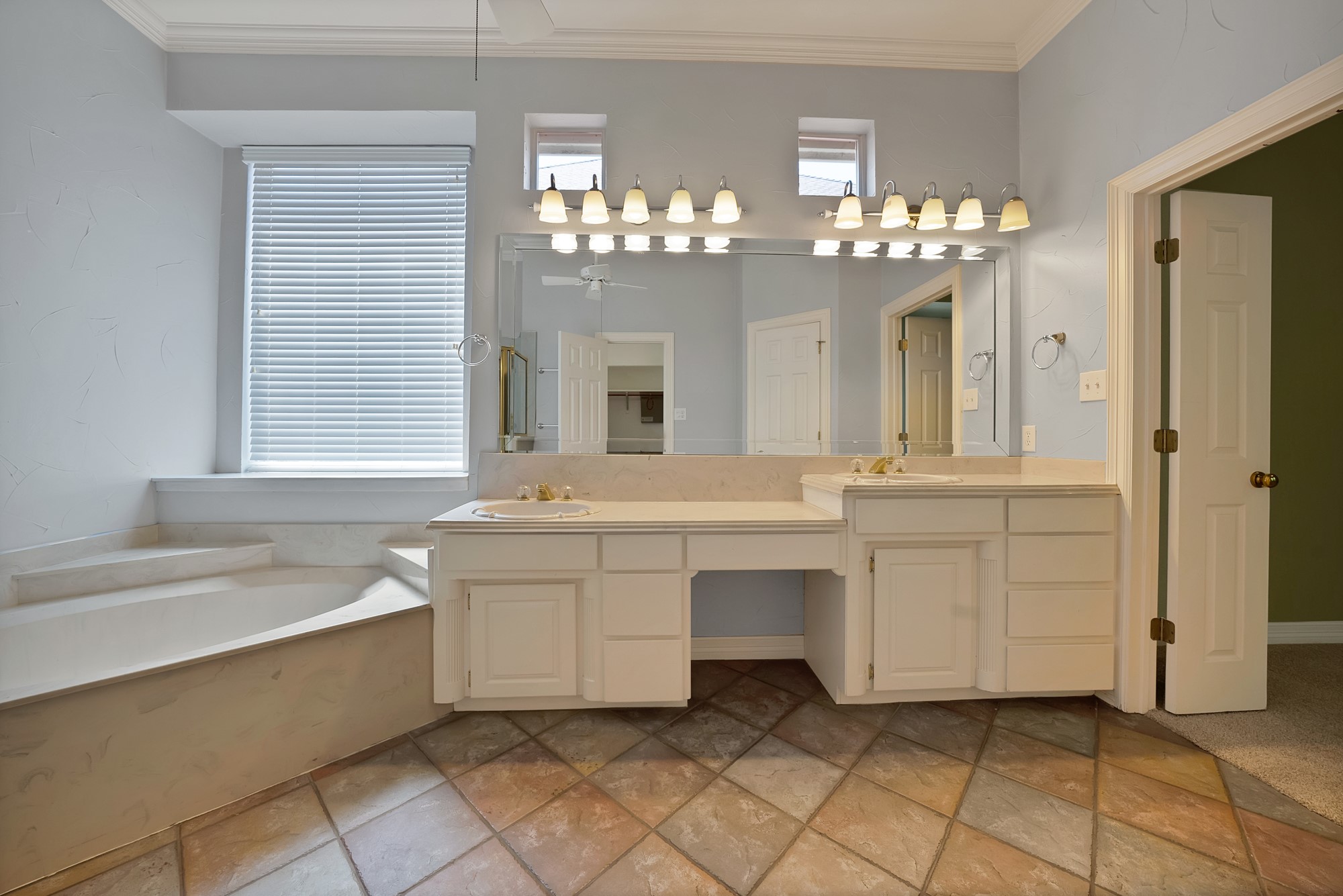 6619 Shelton Home Court Arlington TX 76017