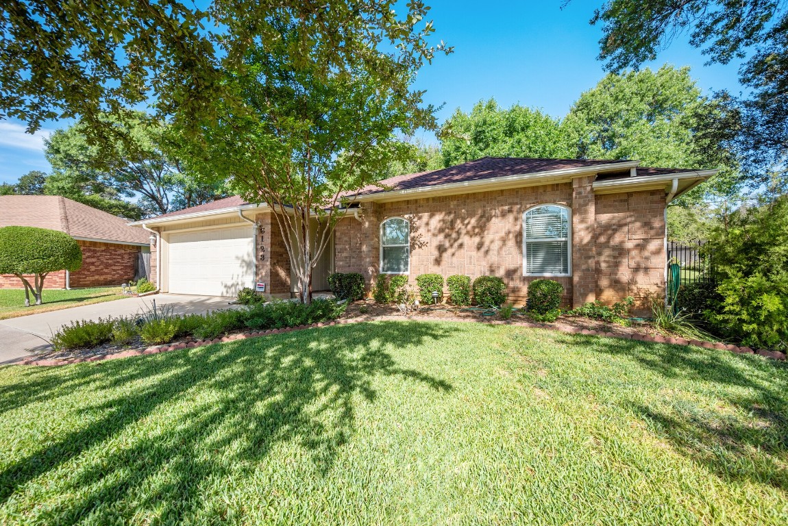 6123 Blueridge Court Arlington TX 76016
