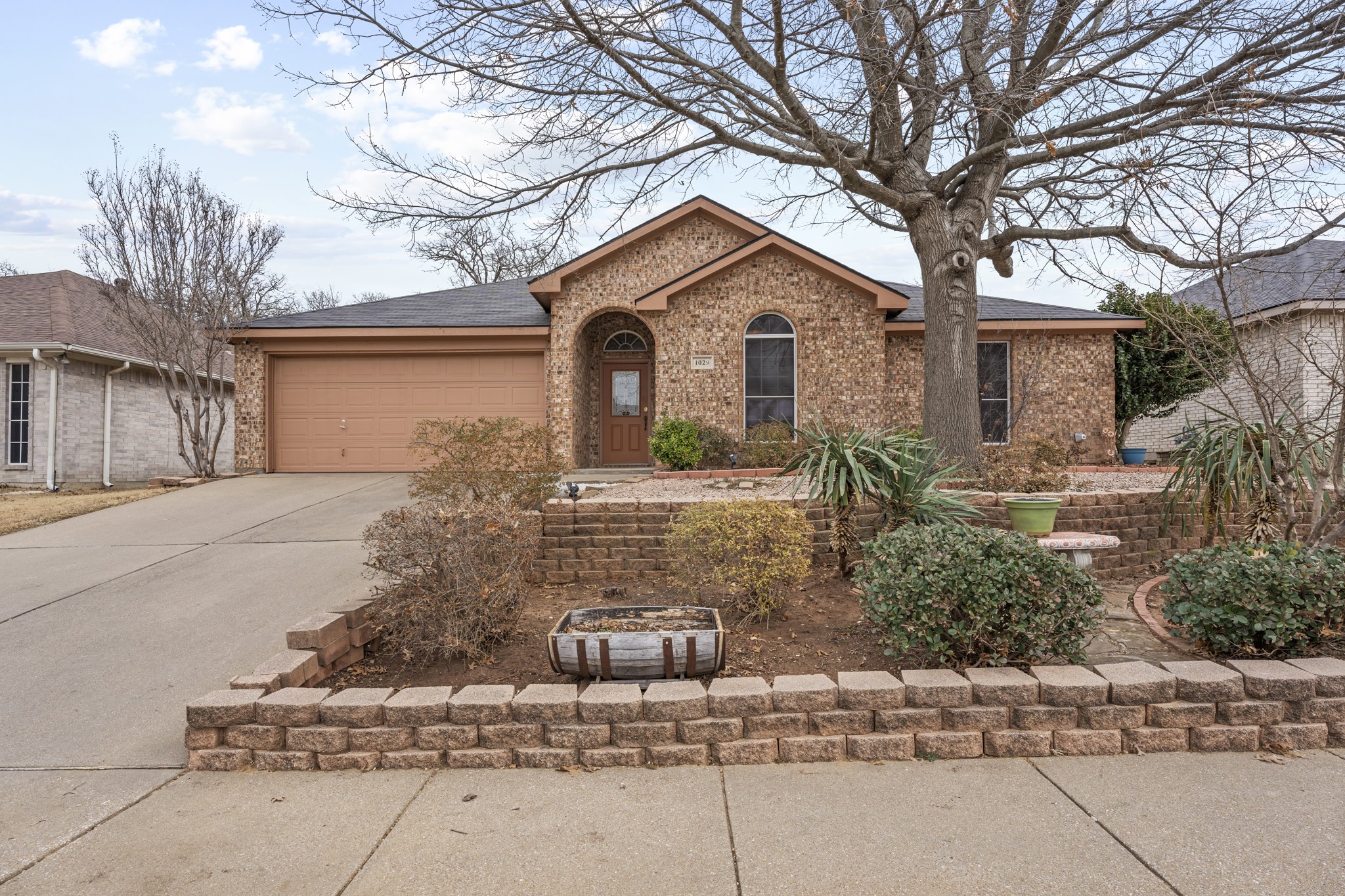 1029 Hidden Lake Drive Burleson TX 76028