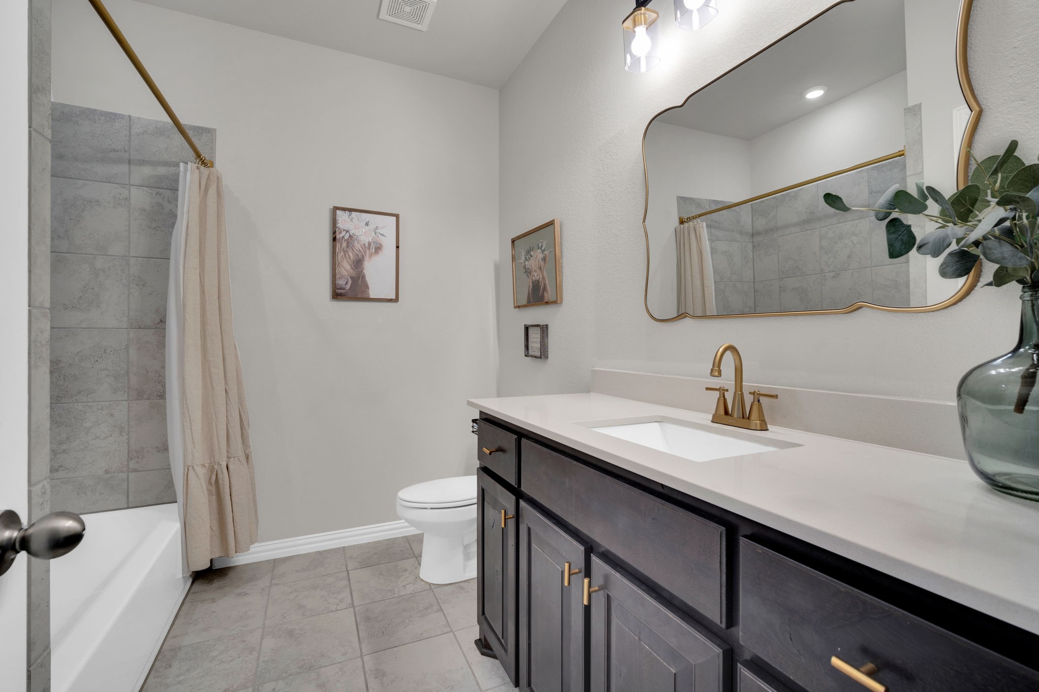 712 Ascot Court Ennis TX 75119