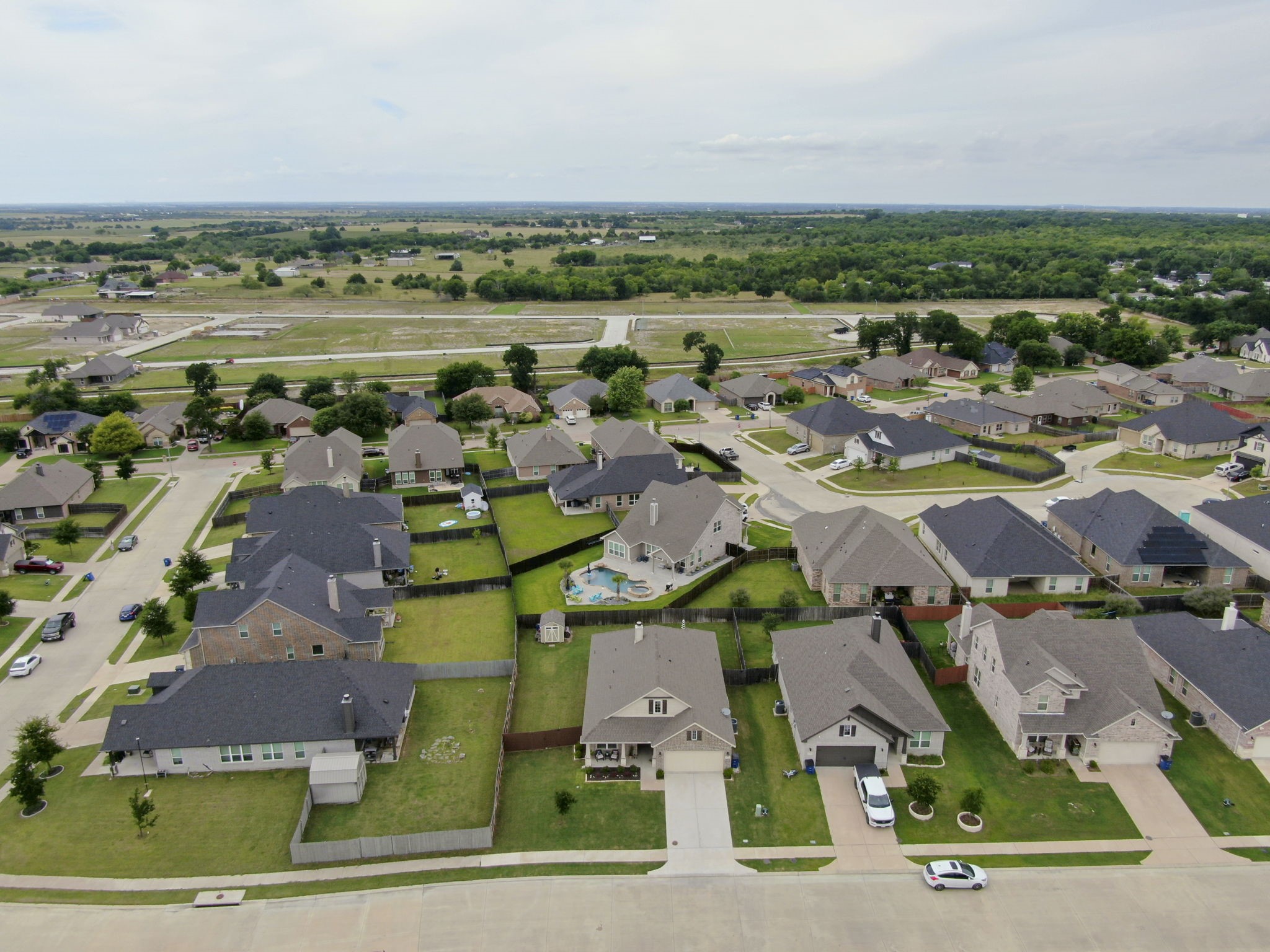 712 Ascot Court Ennis TX 75119