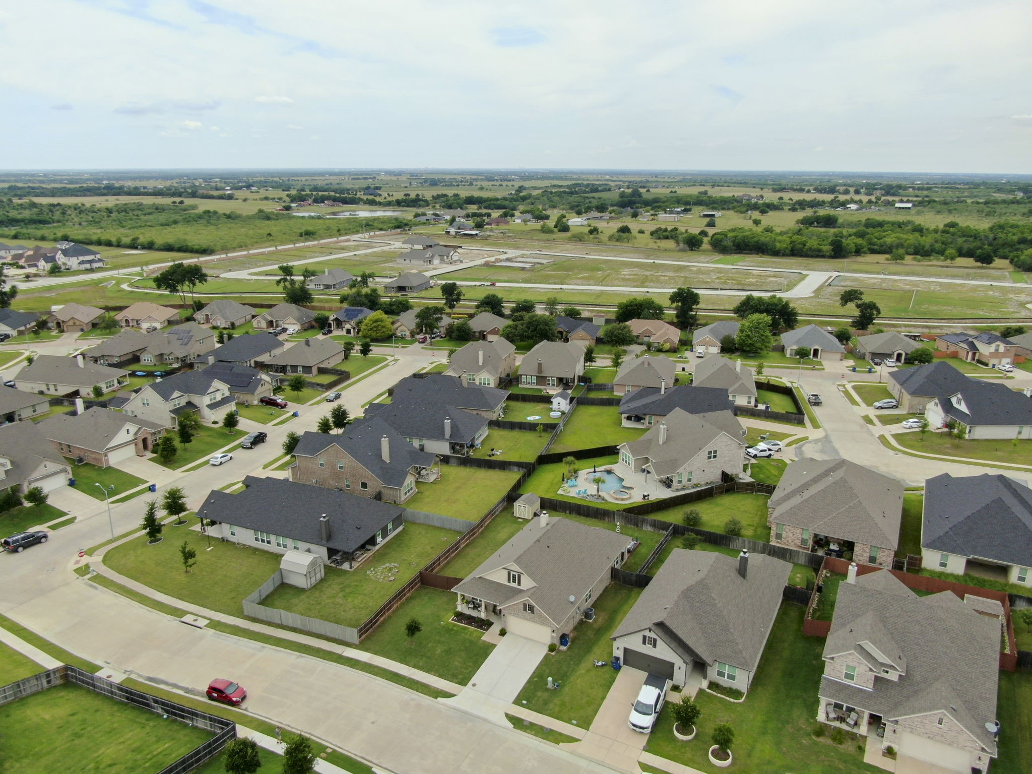 712 Ascot Court Ennis TX 75119