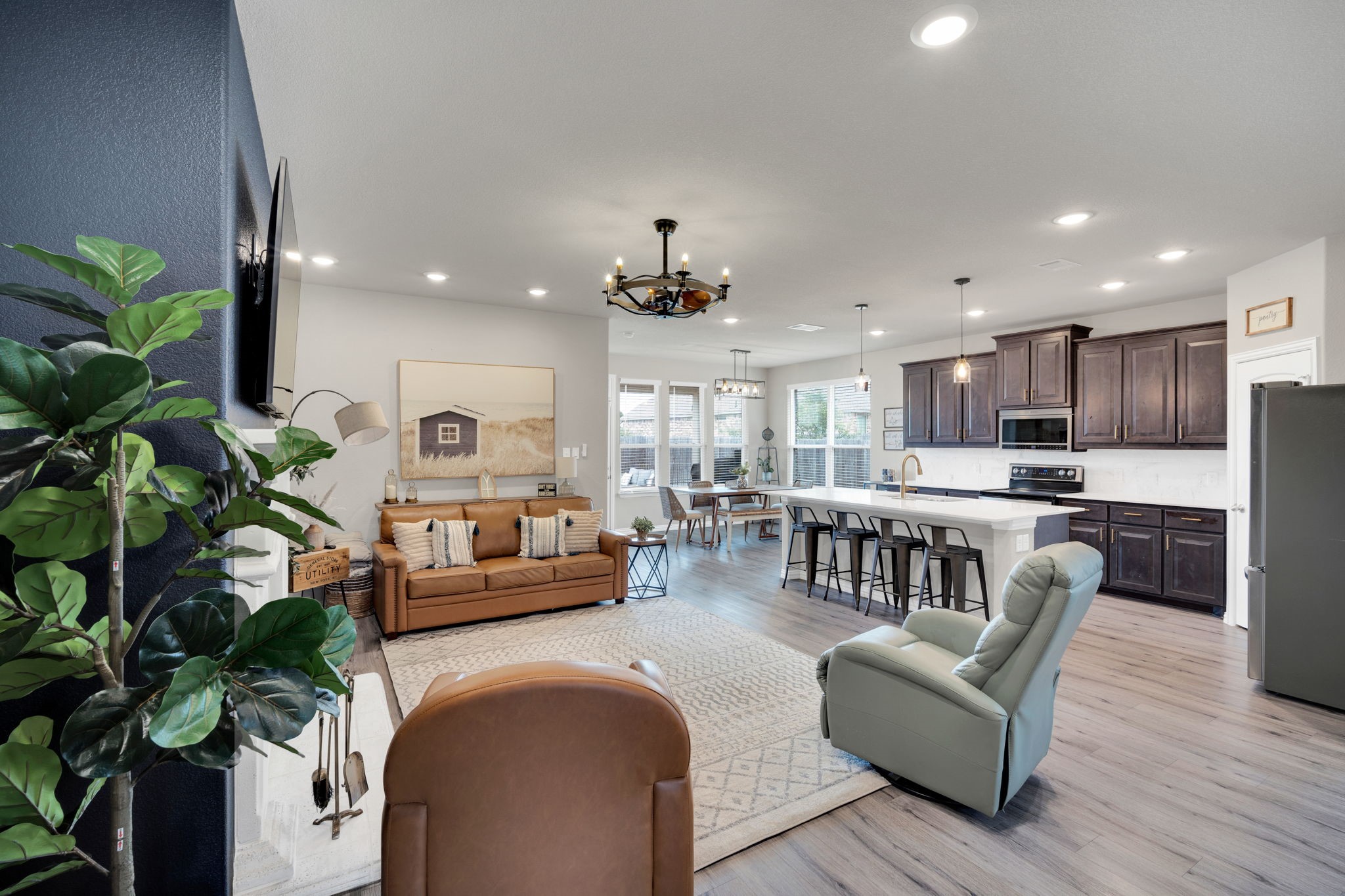 712 Ascot Court Ennis TX 75119
