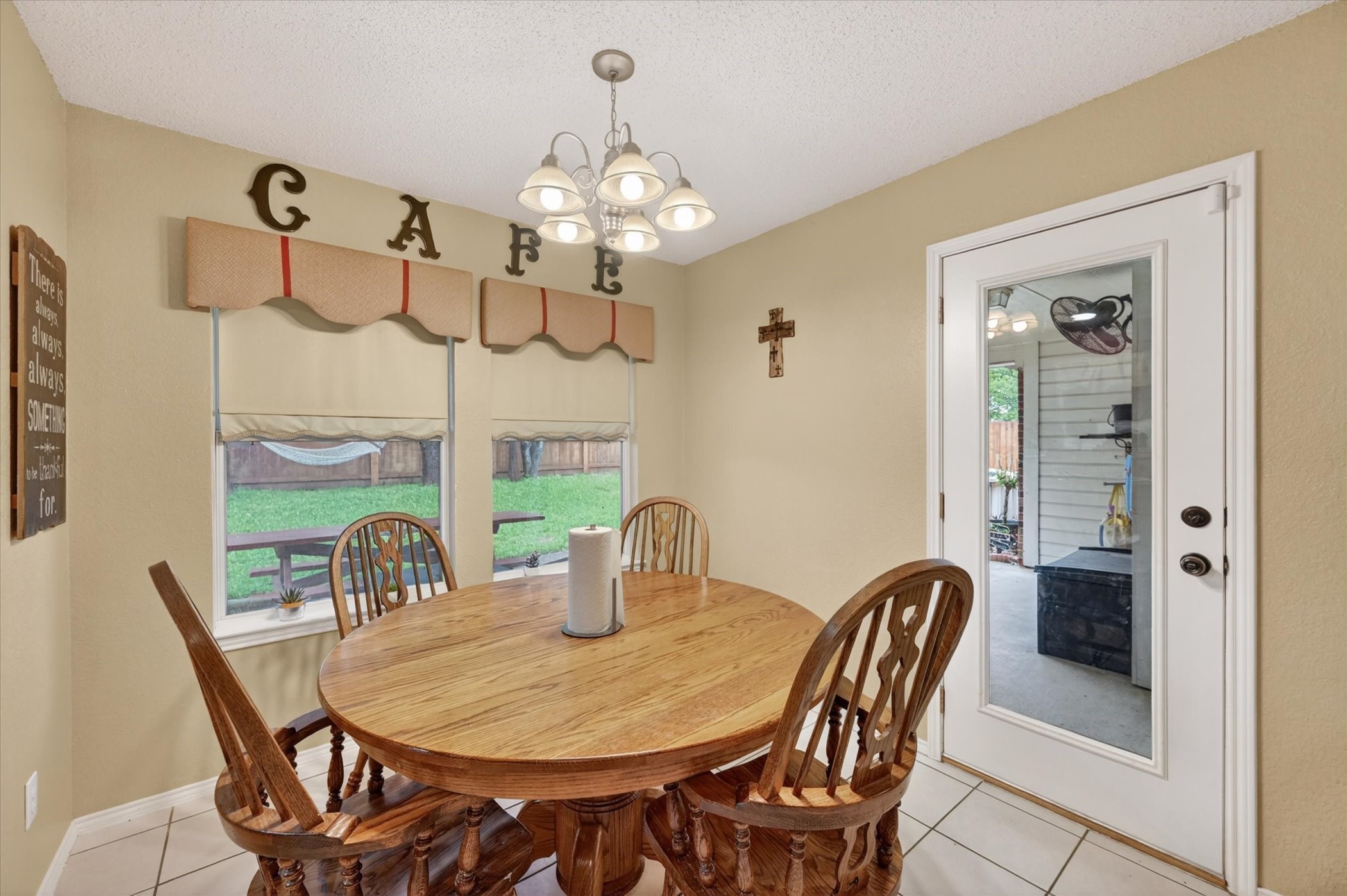 582 Tanglewood Drive Burleson TX 76028