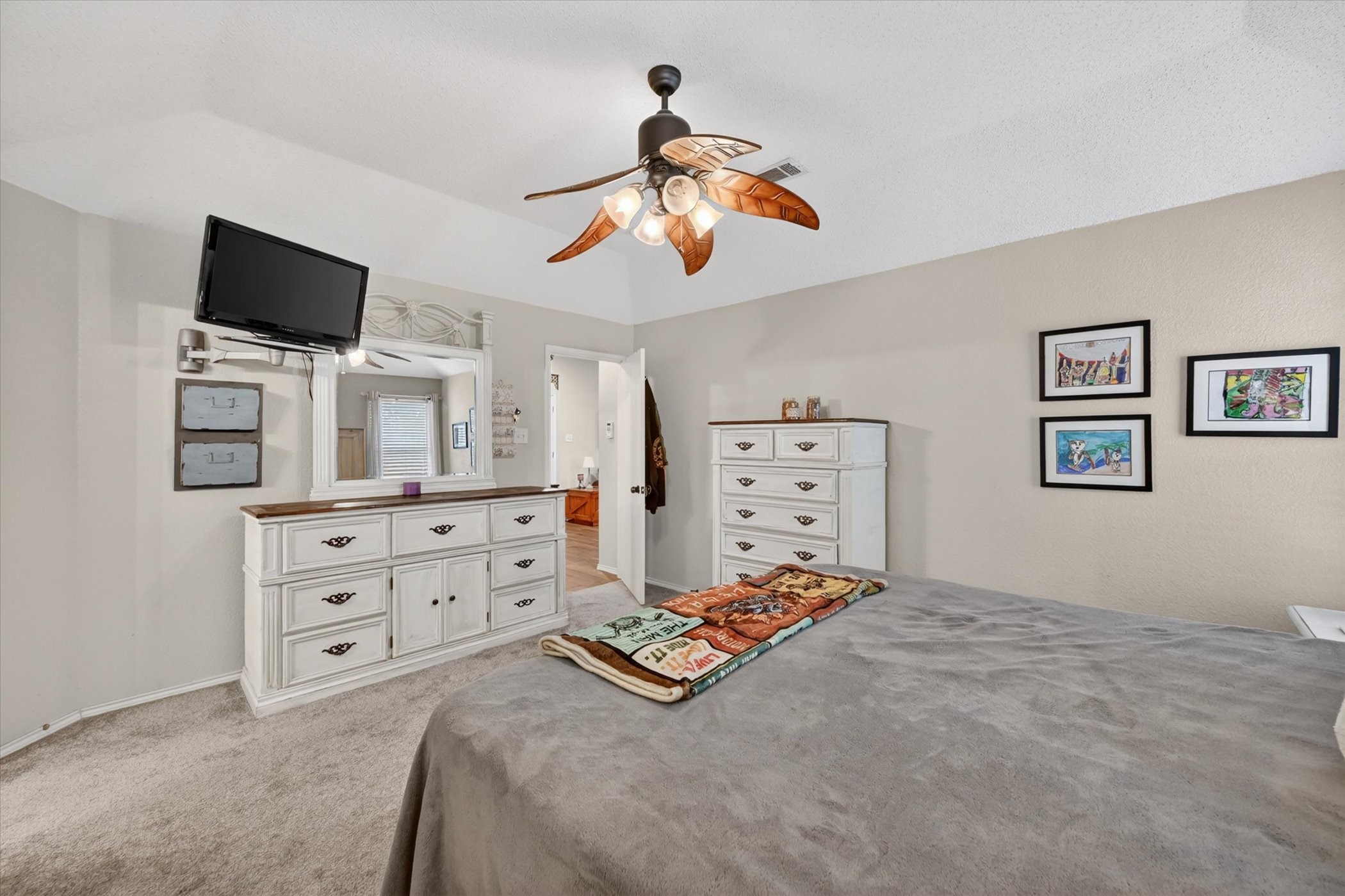 582 Tanglewood Drive Burleson TX 76028