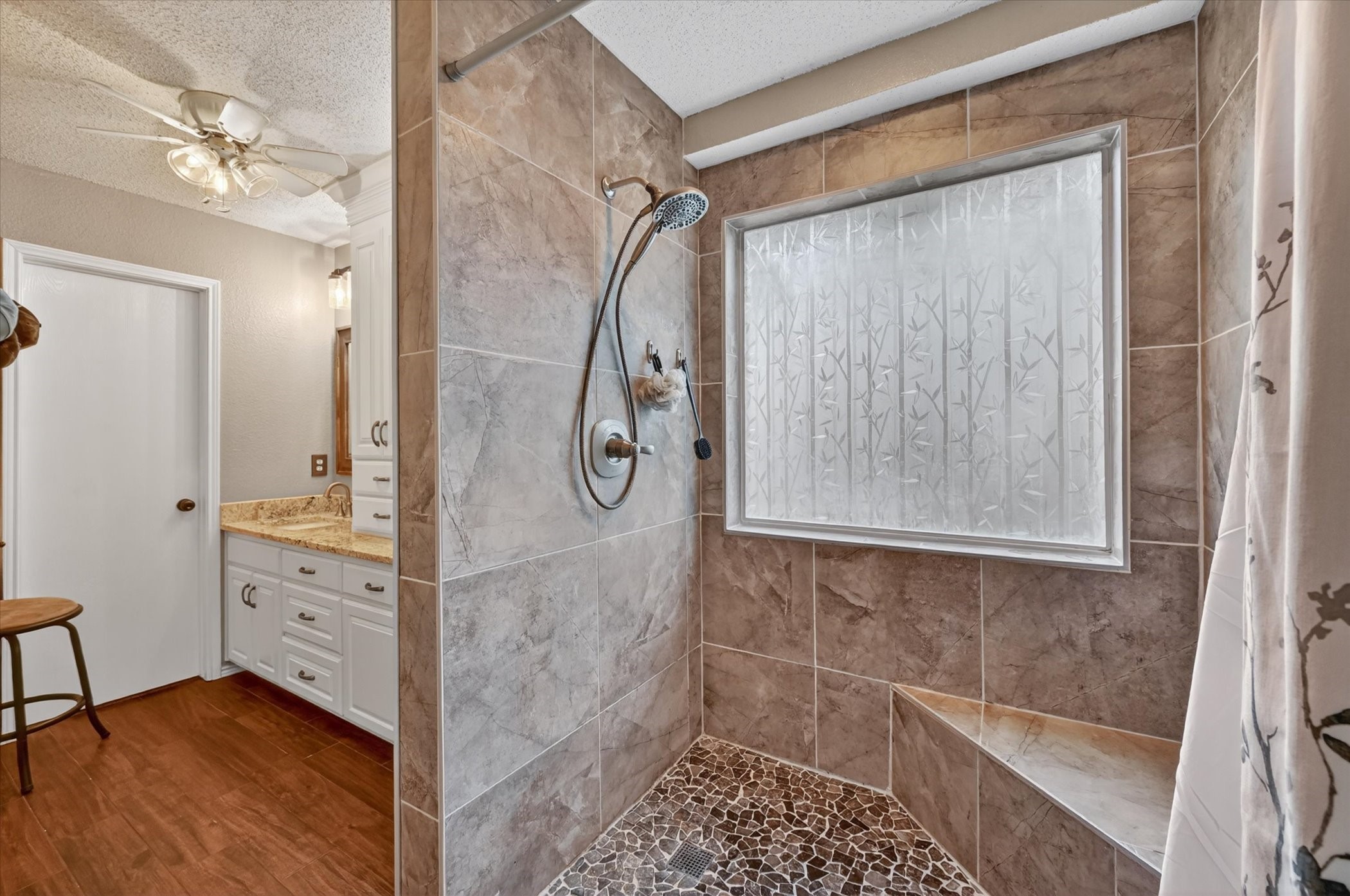 582 Tanglewood Drive Burleson TX 76028