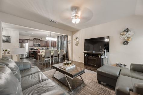 4004 Red Rock Drive Heartland TX 75126