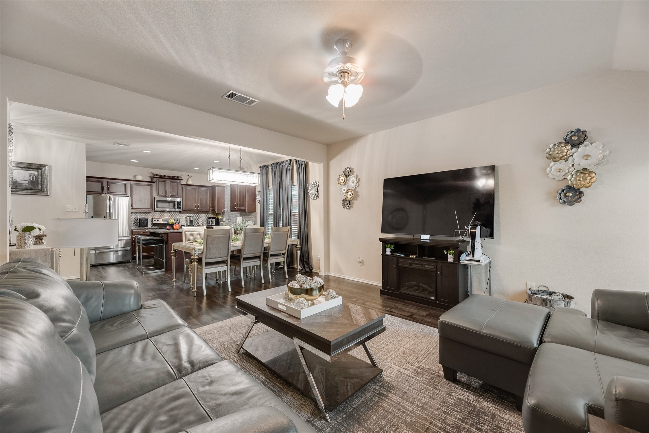 4004 Red Rock Drive Heartland TX 75126