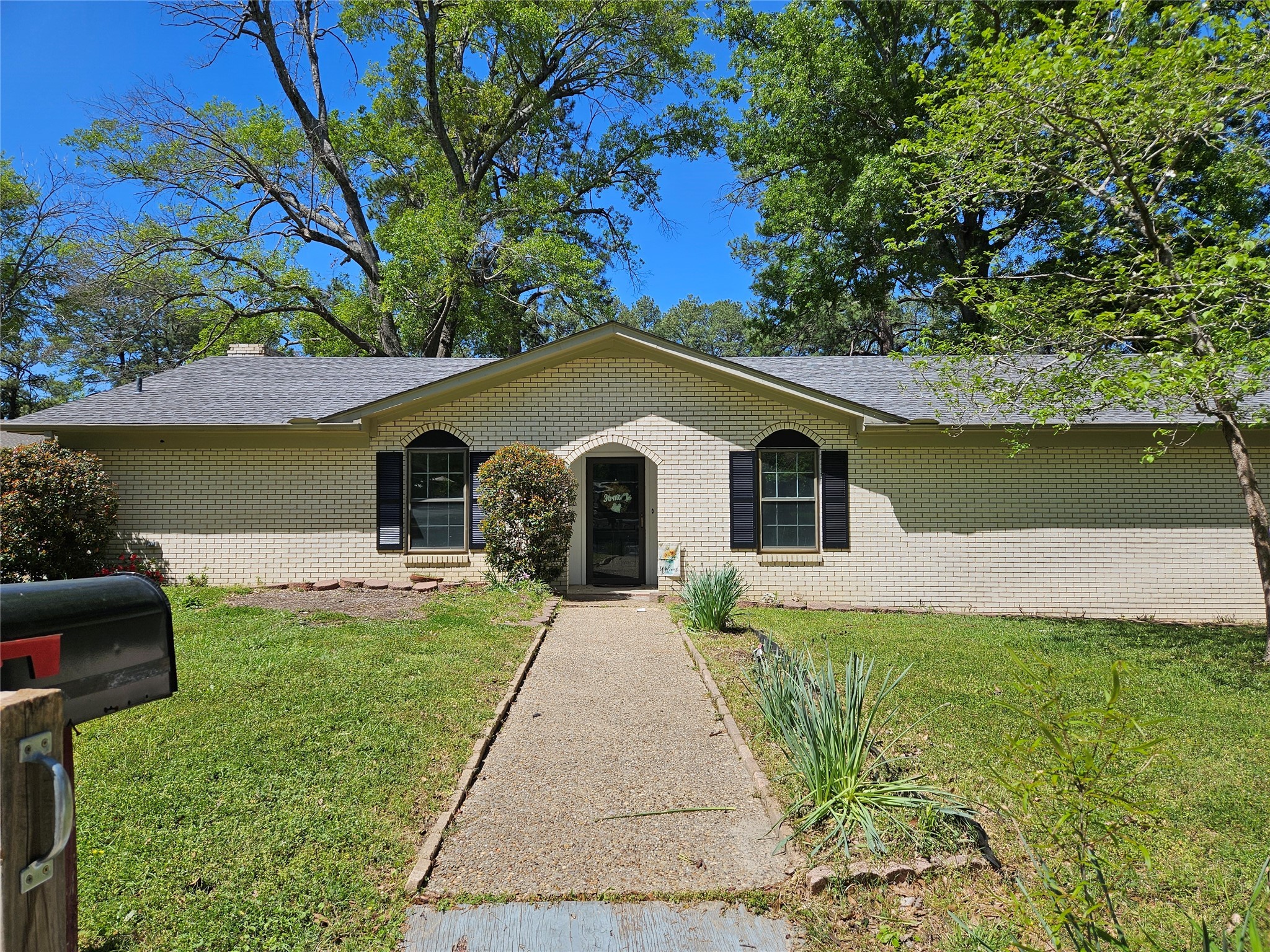 2914 Greenwood Lane Tyler TX 75701
