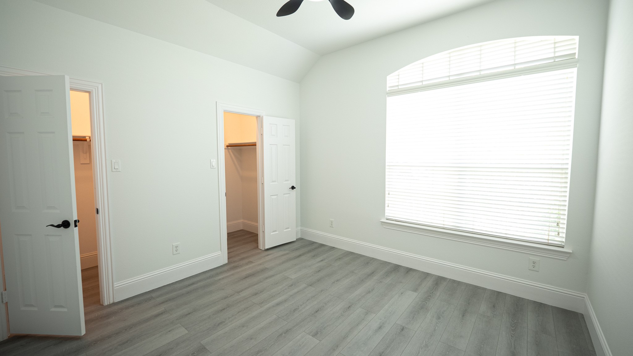 1810 Winterberry Trail Garland TX 75040
