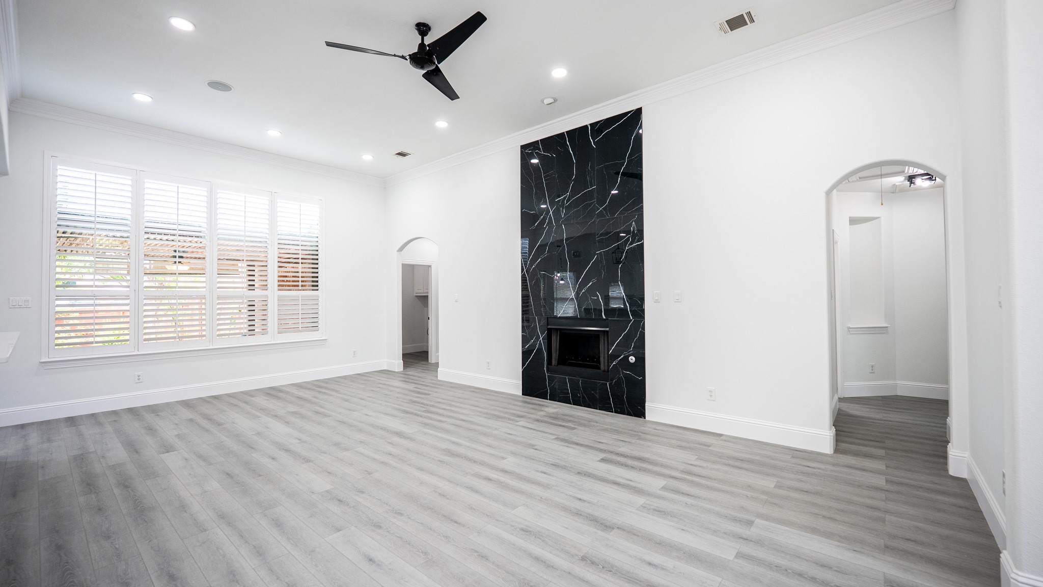 1810 Winterberry Trail Garland TX 75040