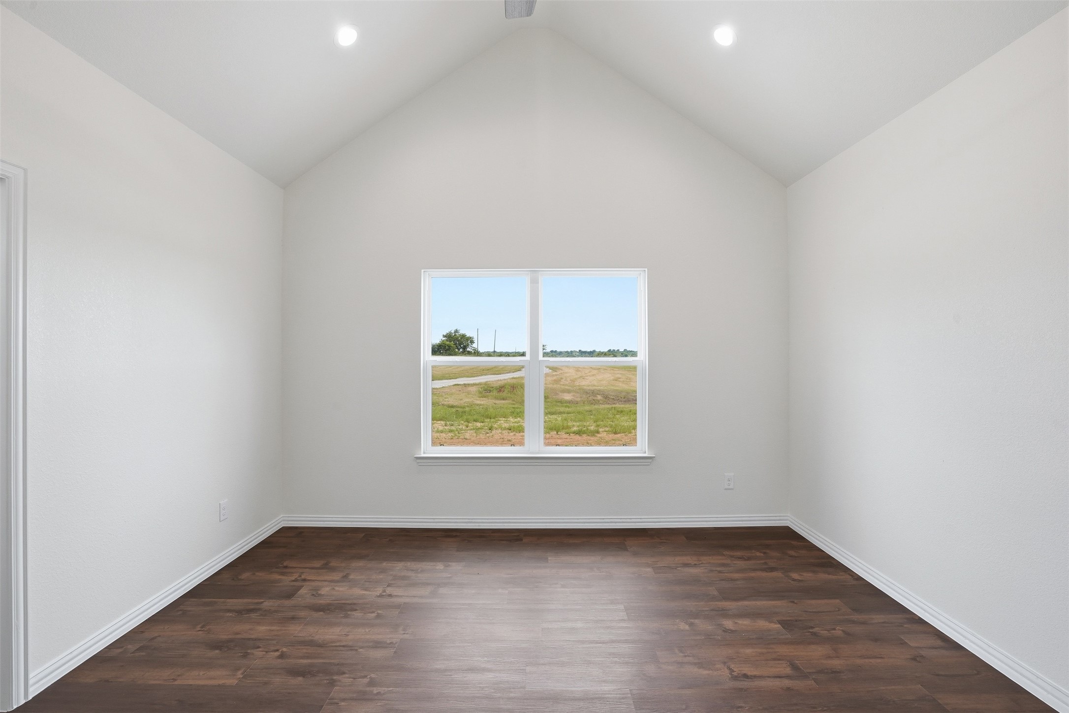 6720 County Road 302 Grandview TX 76050