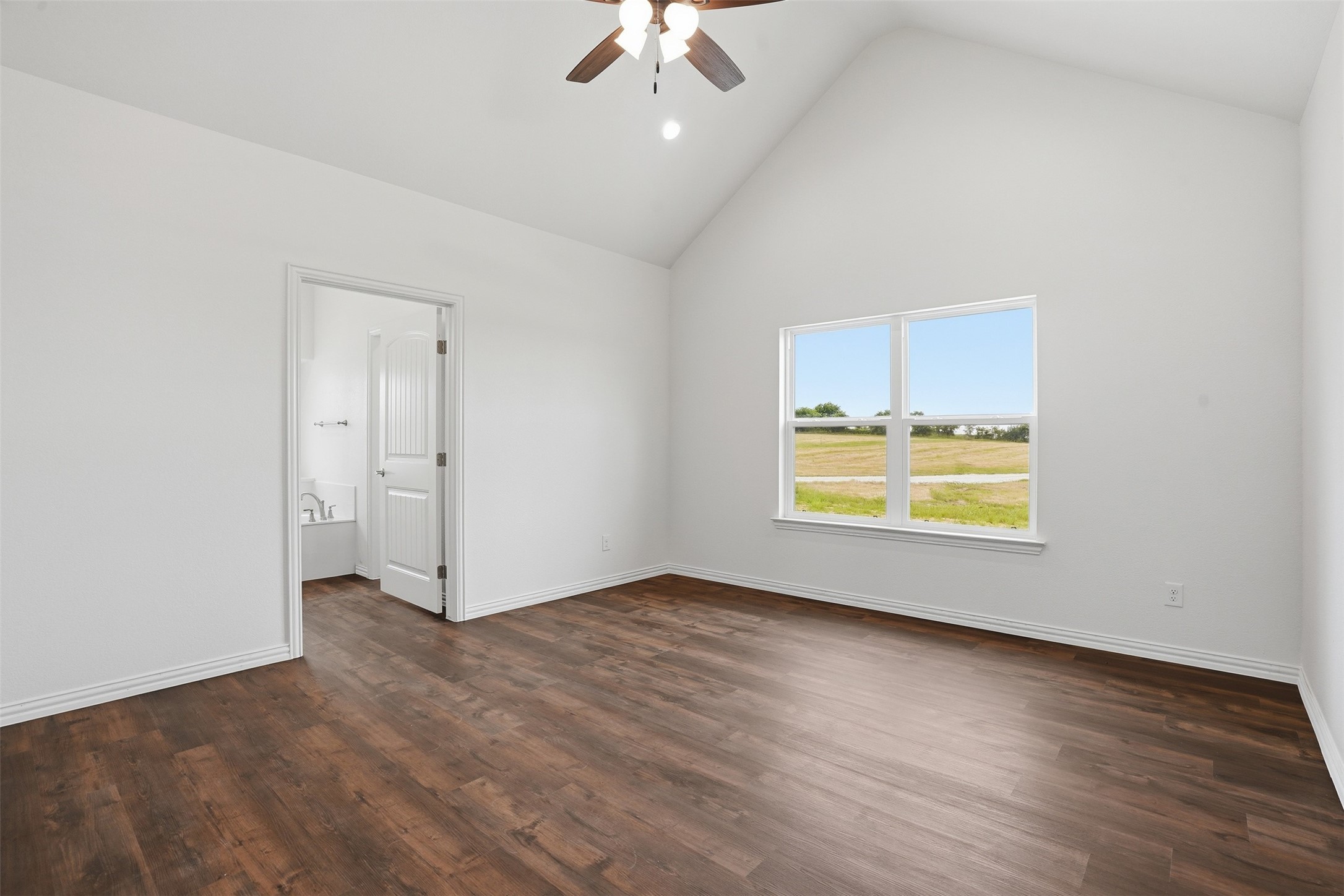 6720 County Road 302 Grandview TX 76050