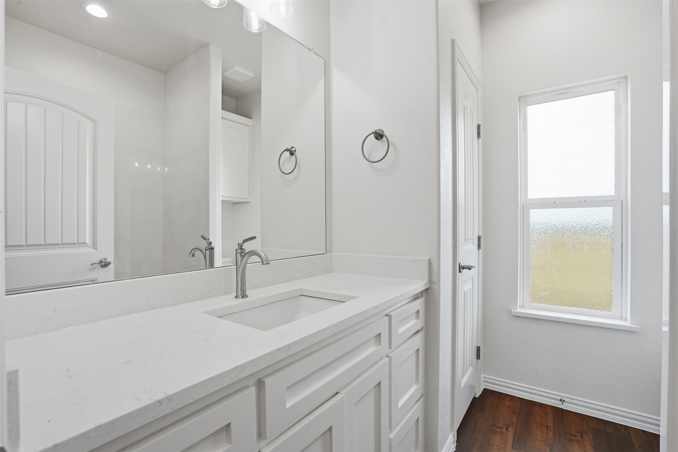 6720 County Road 302 Grandview TX 76050