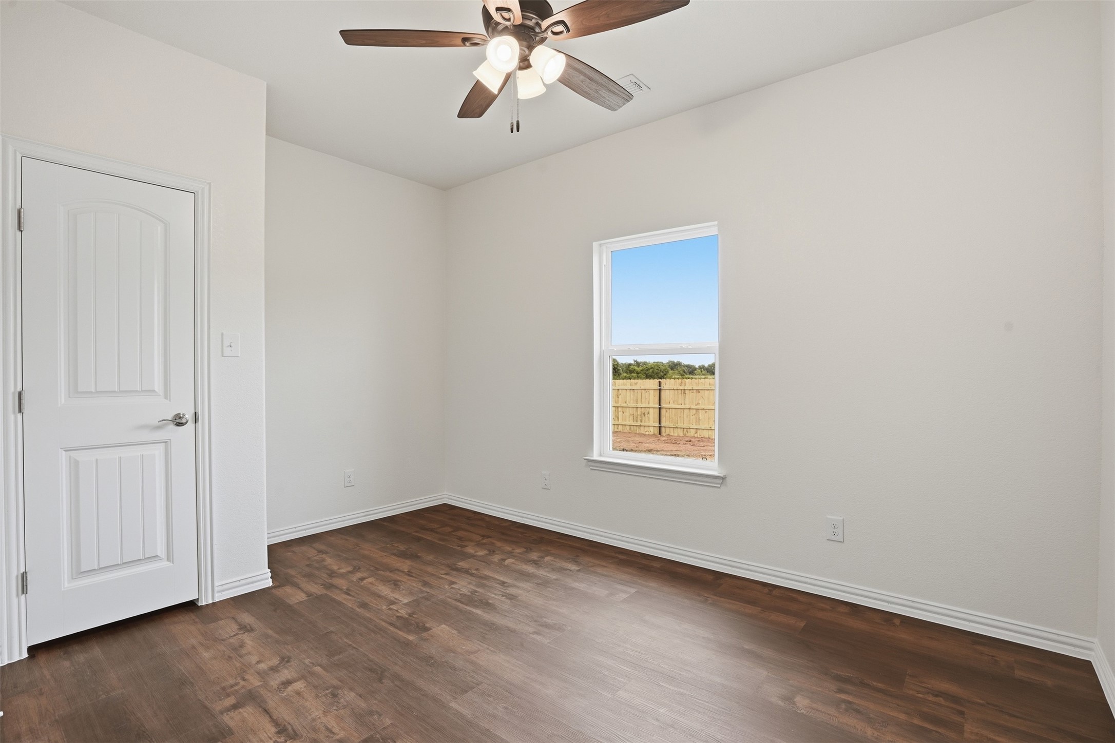 6720 County Road 302 Grandview TX 76050