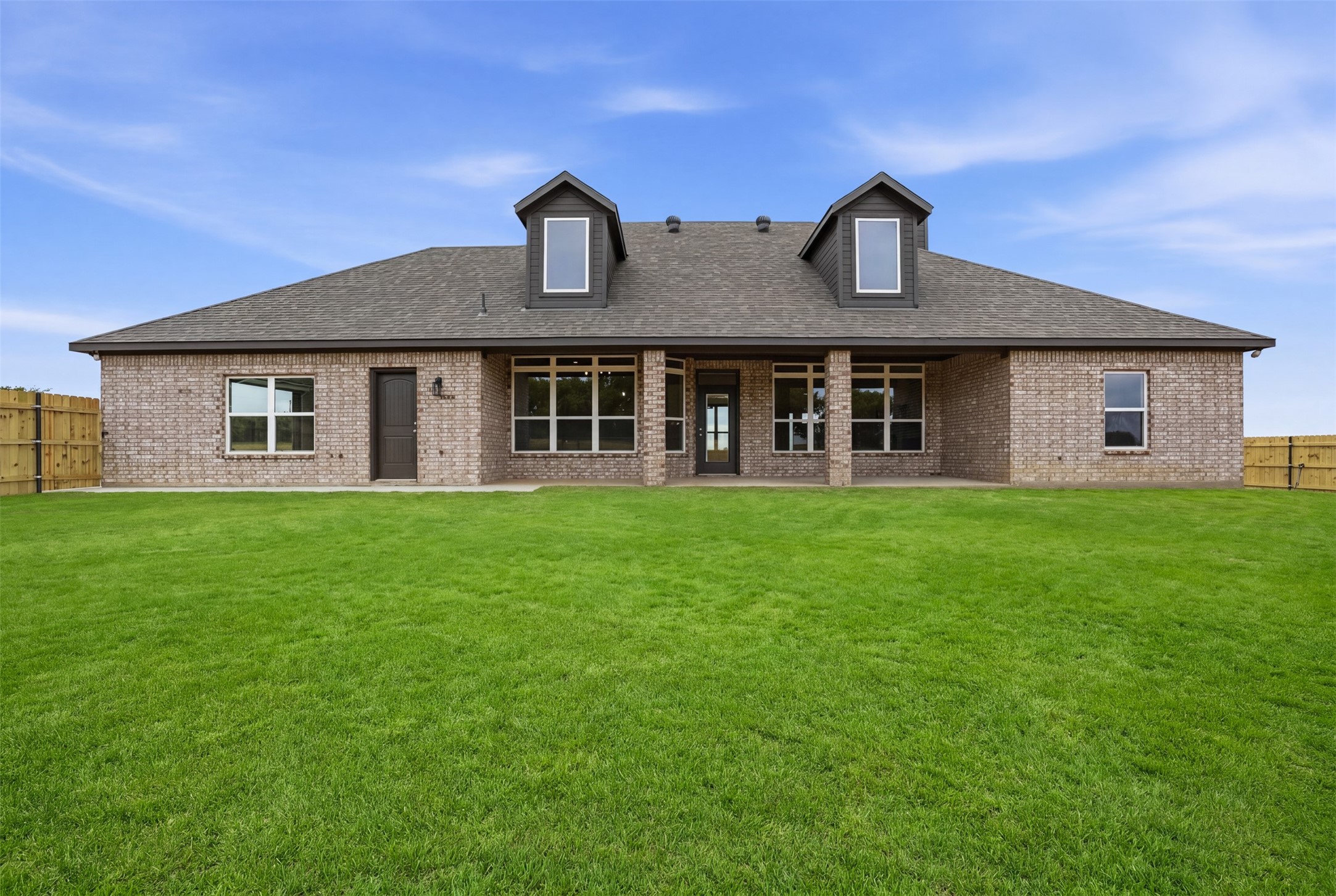6720 County Road 302 Grandview TX 76050