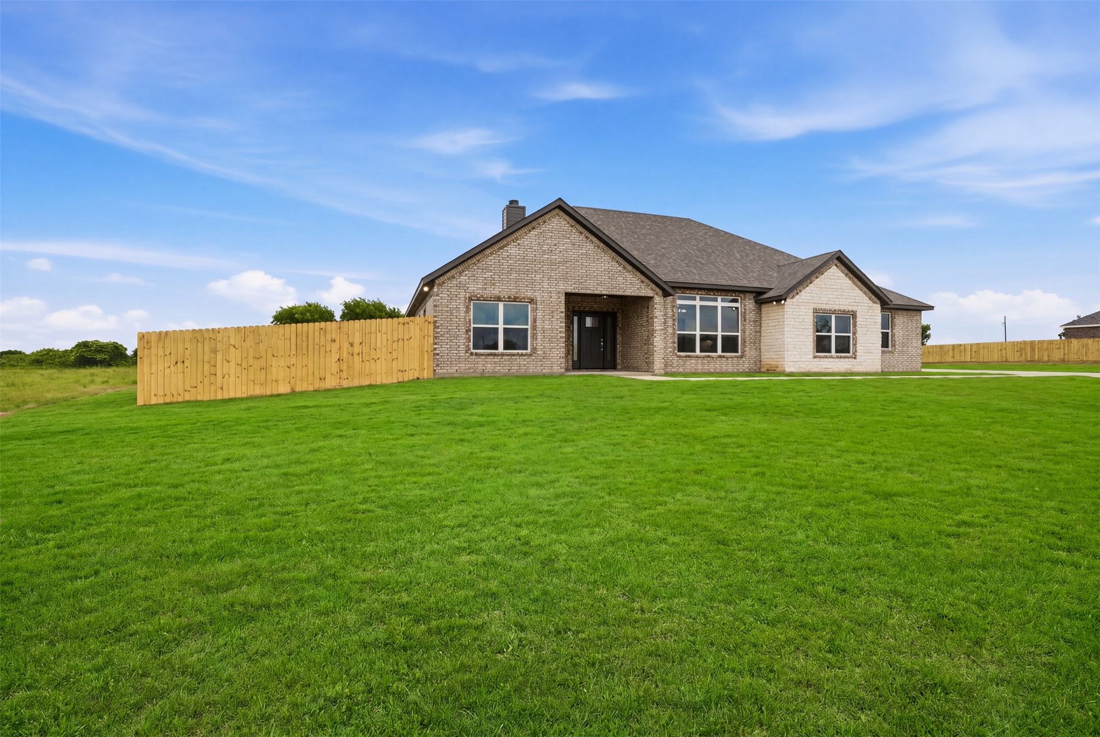 6720 County Road 302 Grandview TX 76050