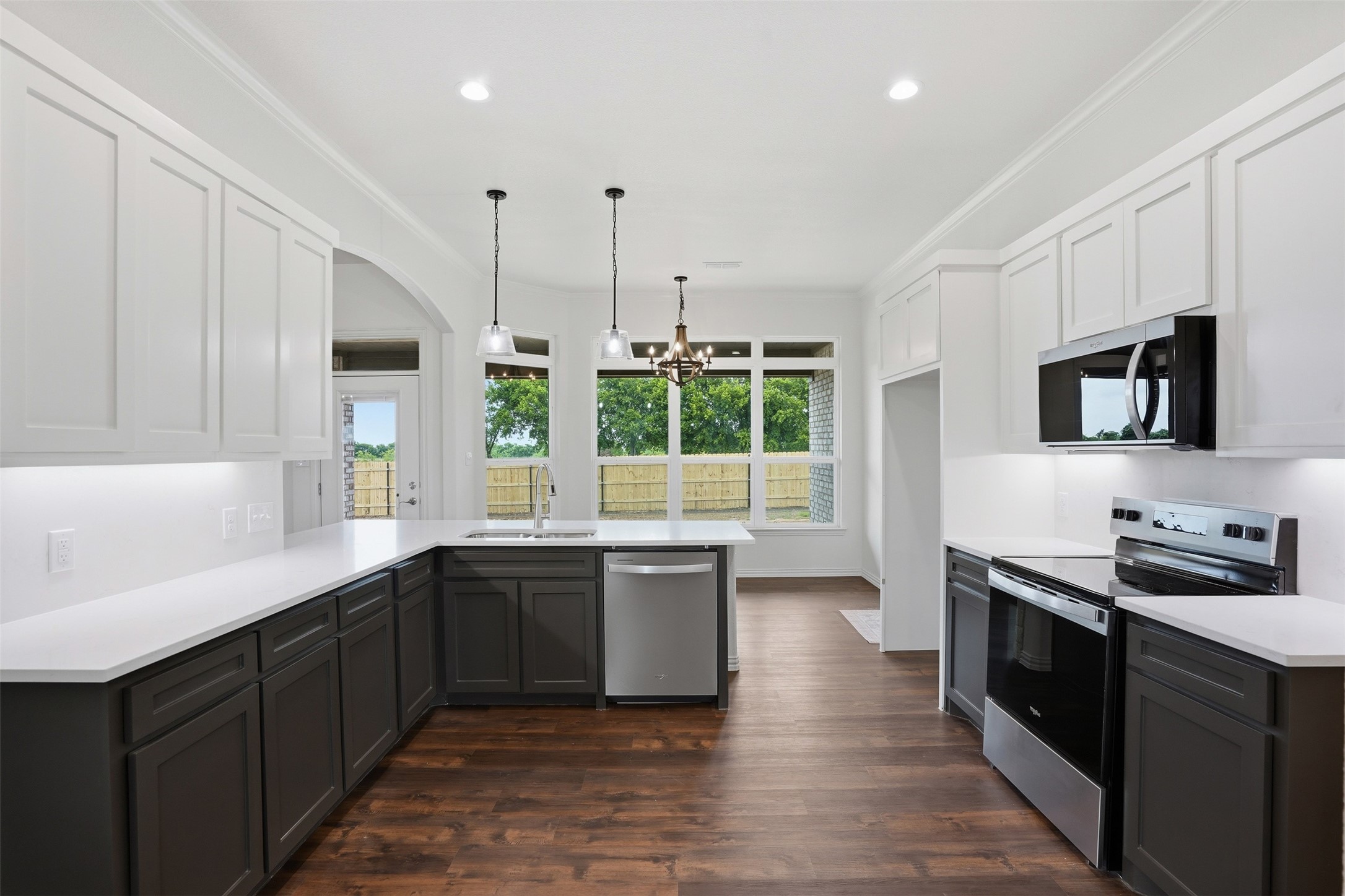 6720 County Road 302 Grandview TX 76050