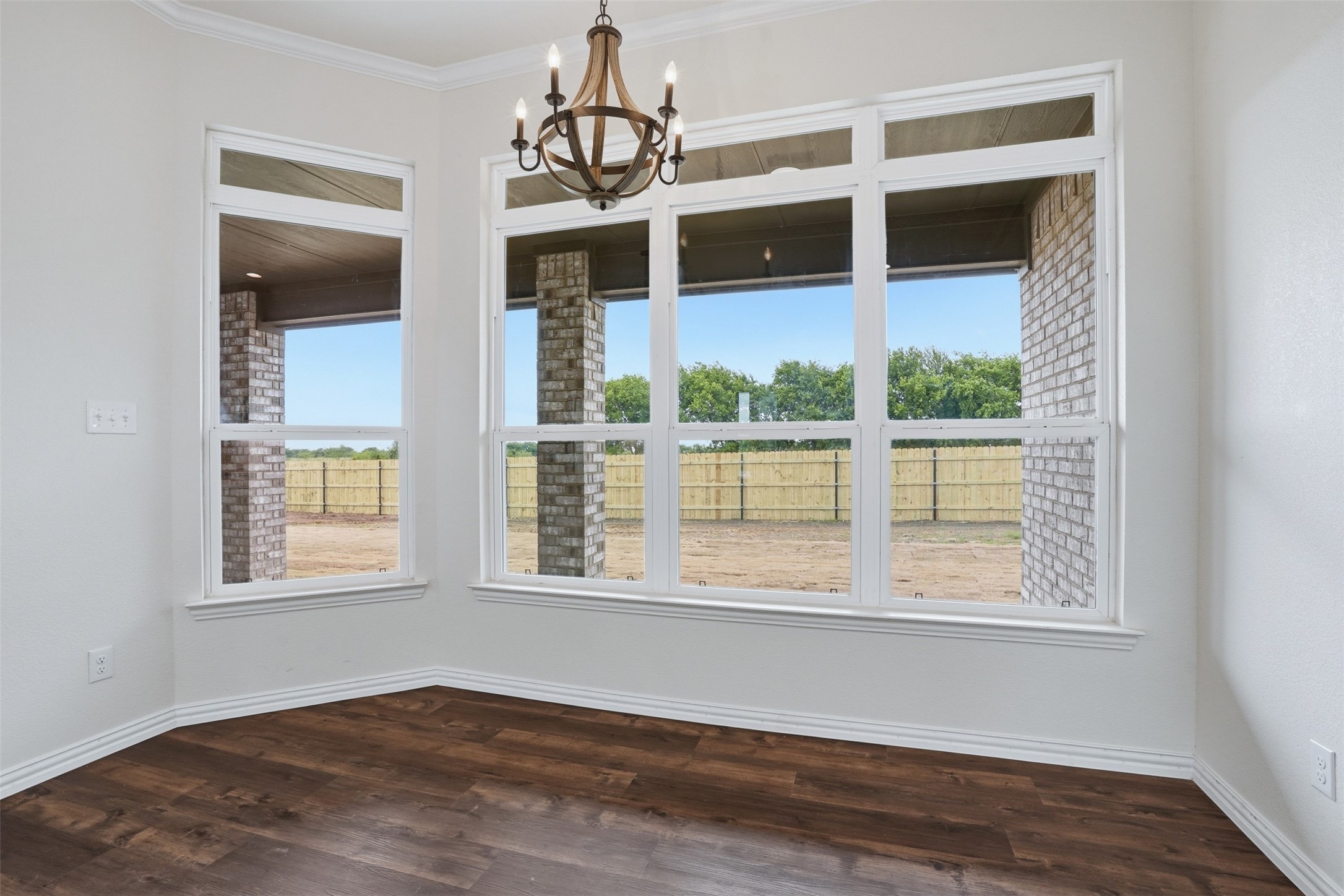 6720 County Road 302 Grandview TX 76050