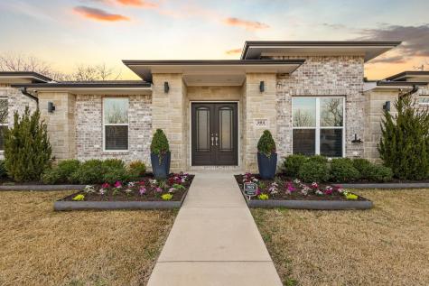 104 N 4th Street Trenton TX 75490