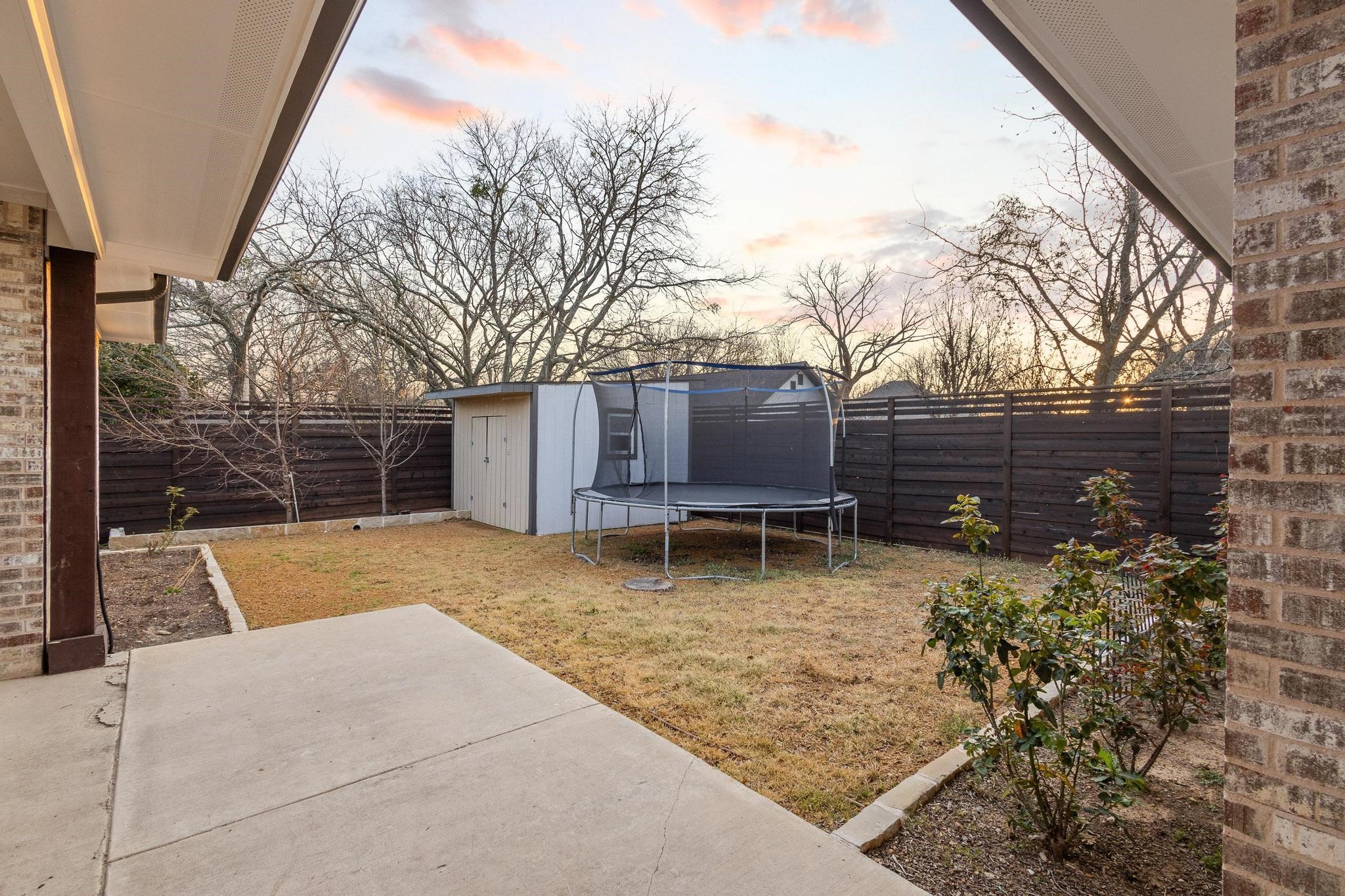 104 N 4th Street Trenton TX 75490