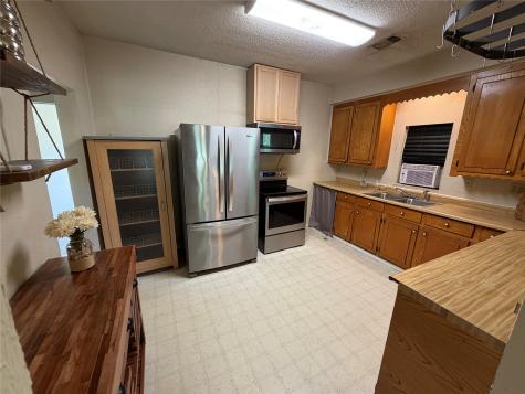 8041 State Highway 11 Sherman TX 75090