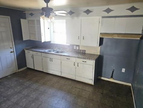 630 E B Avenue Kingsville TX 78363