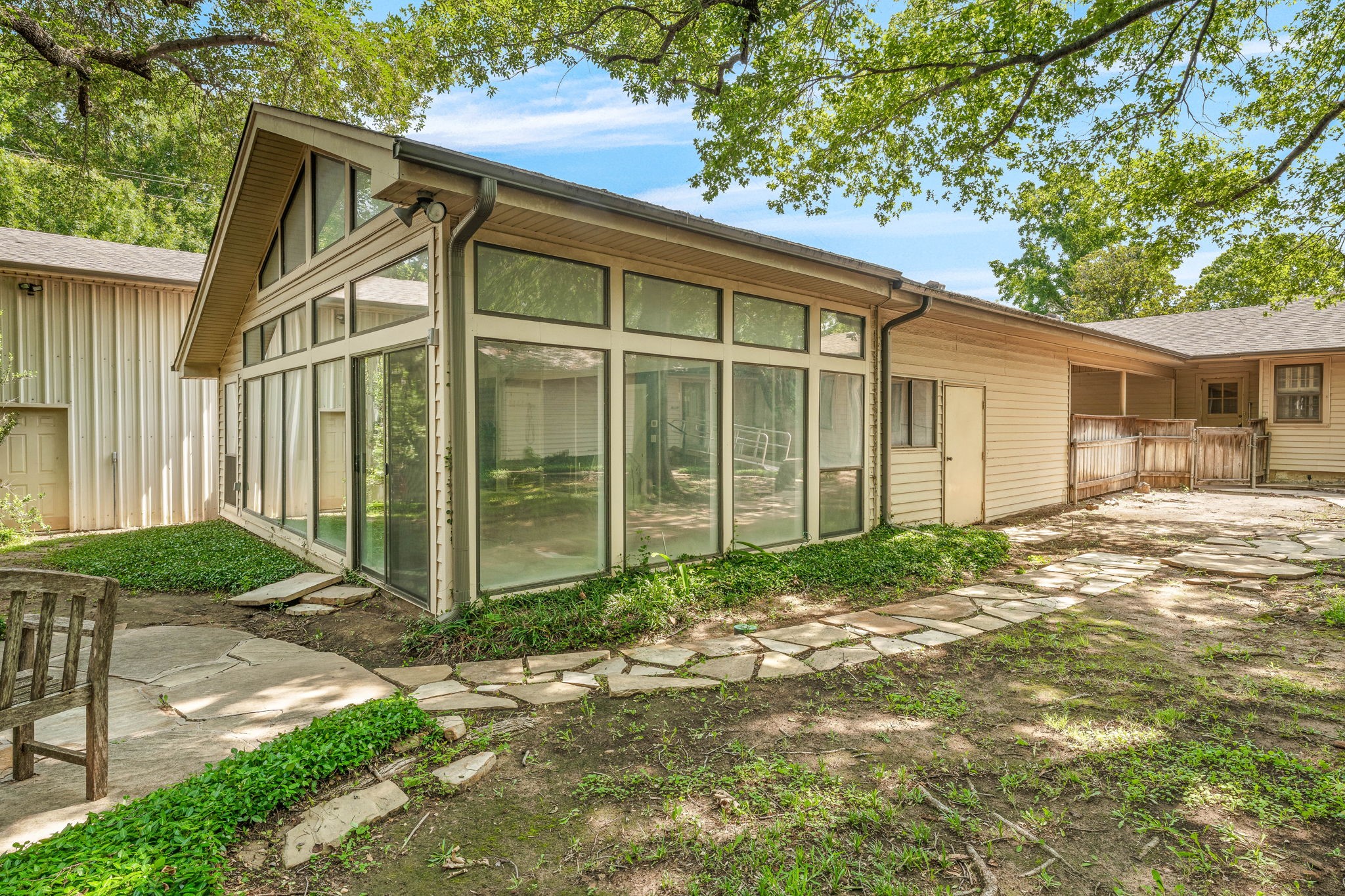 1222 Kentucky Graham TX 76450