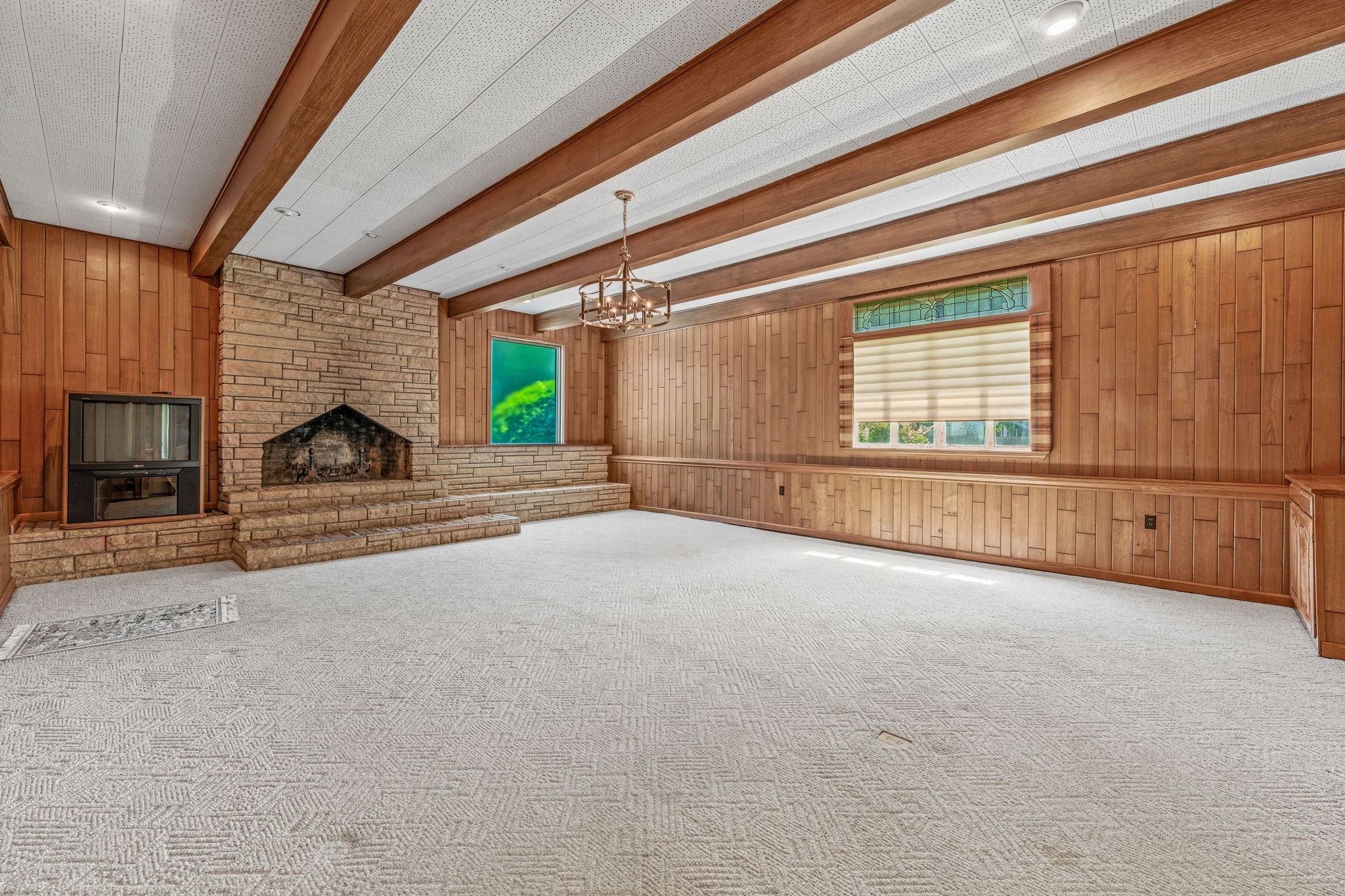 1222 Kentucky Graham TX 76450