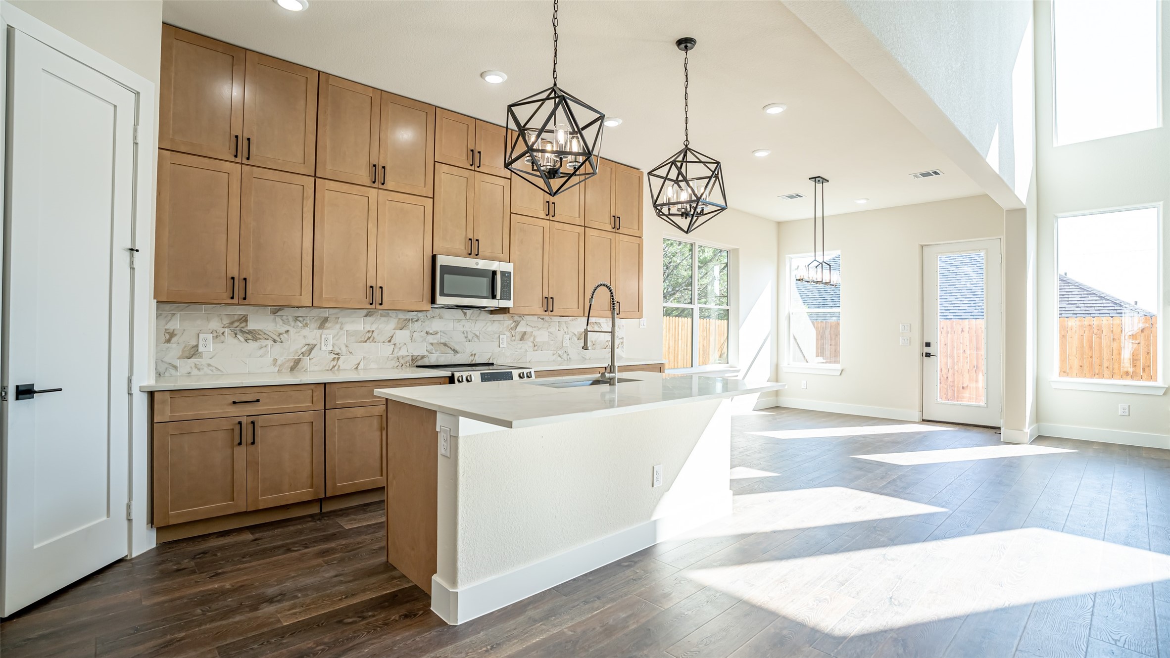 5702 Barkridge Drive Granbury TX 76048