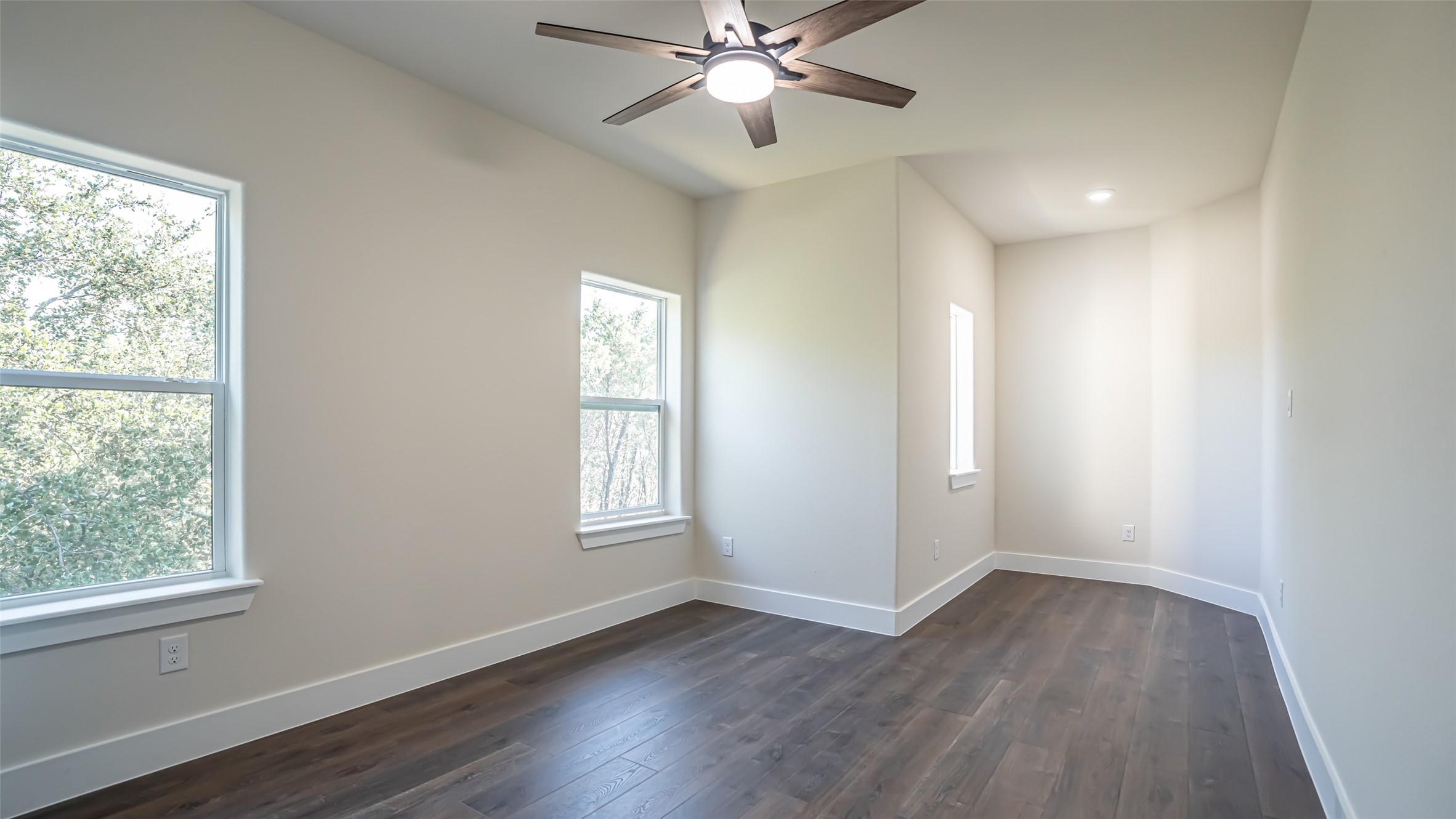 5702 Barkridge Drive Granbury TX 76048