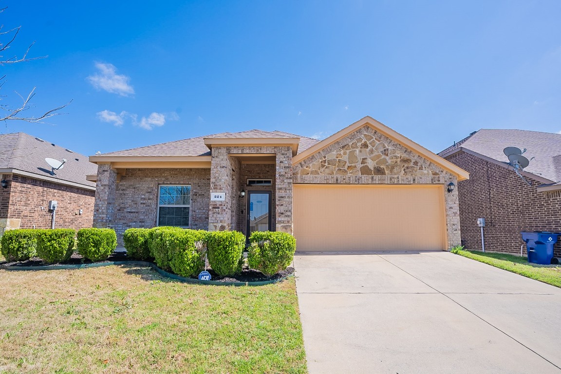 224 Old Spanish Trail Waxahachie TX 75167