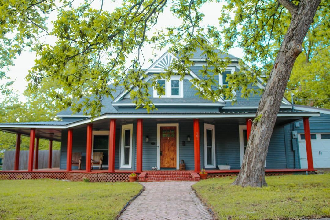 301 E Santa Fe Street Farmersville TX 75442