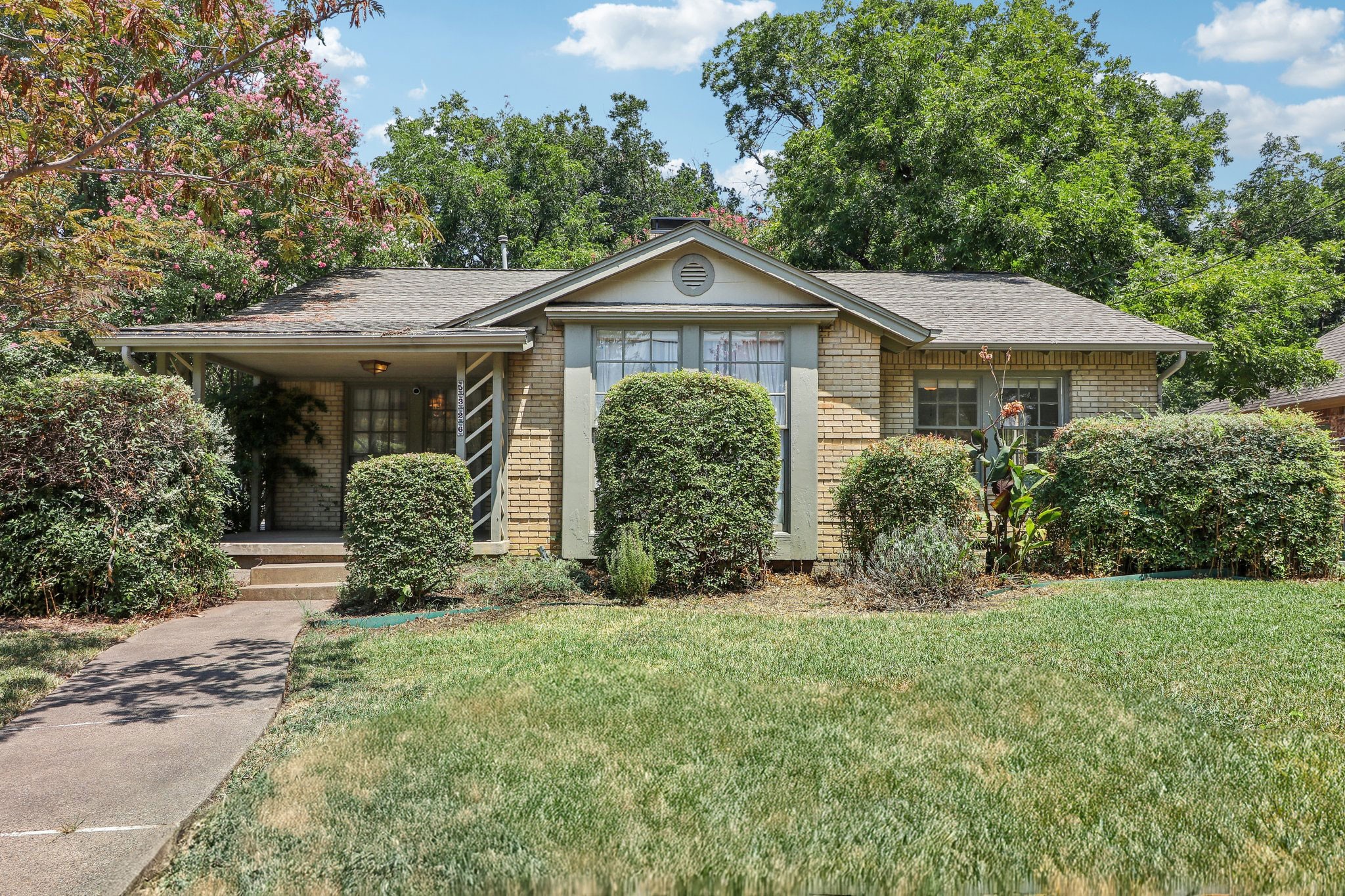 5326 Maple Springs Boulevard Dallas TX 75235