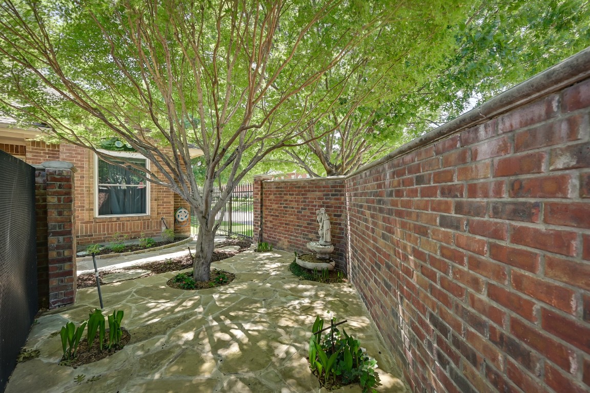 5066 Birchman Avenue Fort Worth TX 76107