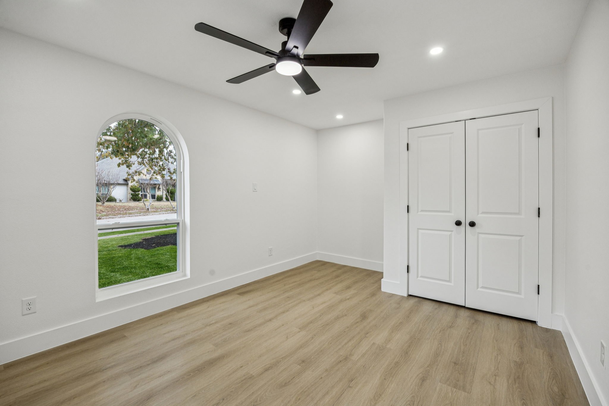 3401 Valley View Lane Garland TX 75043