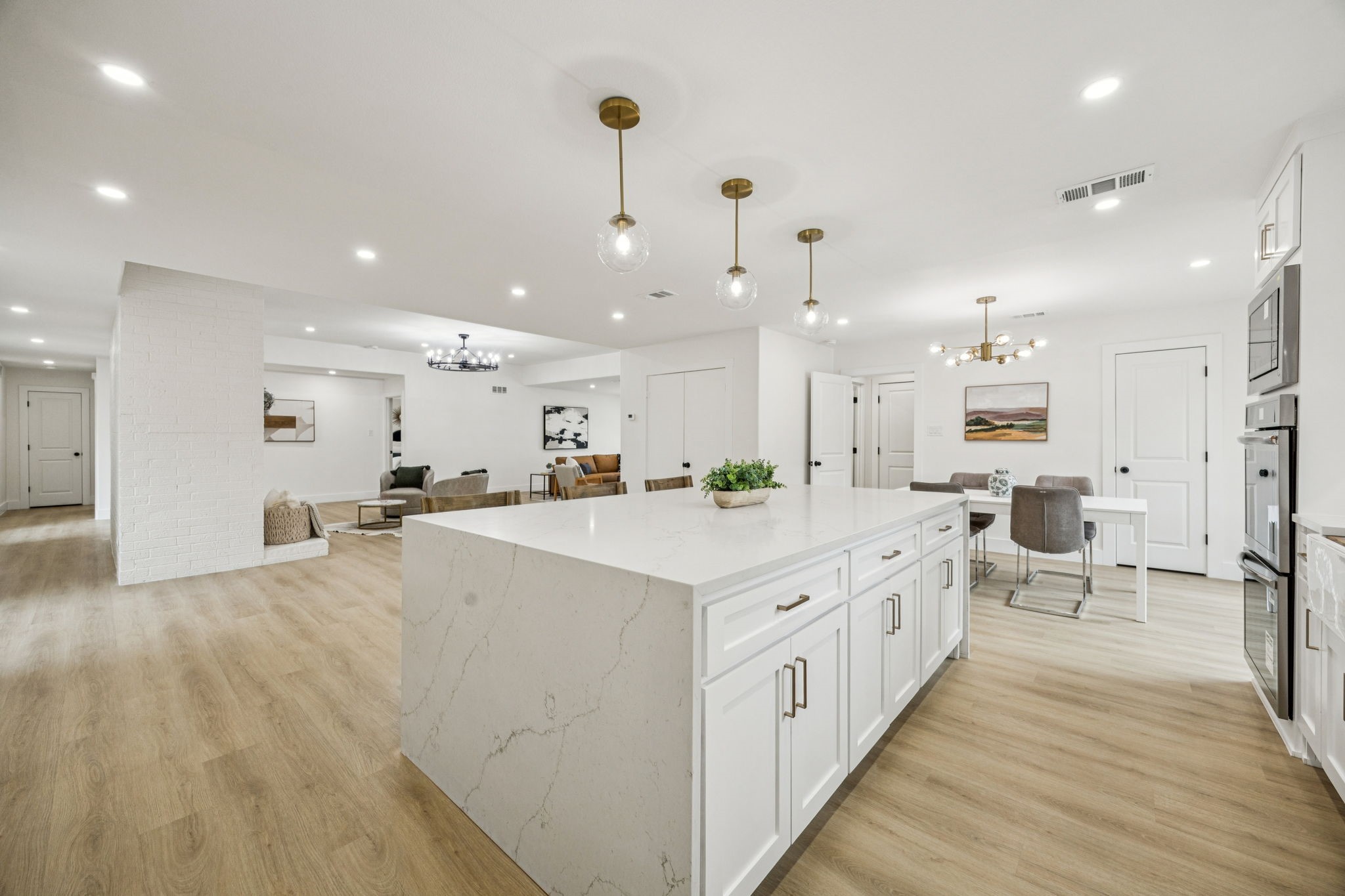 3401 Valley View Lane Garland TX 75043
