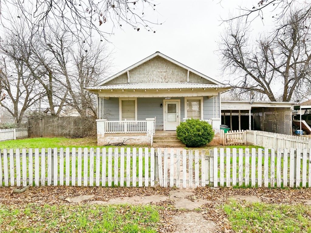 205 N Foley Street Seymour TX 76380