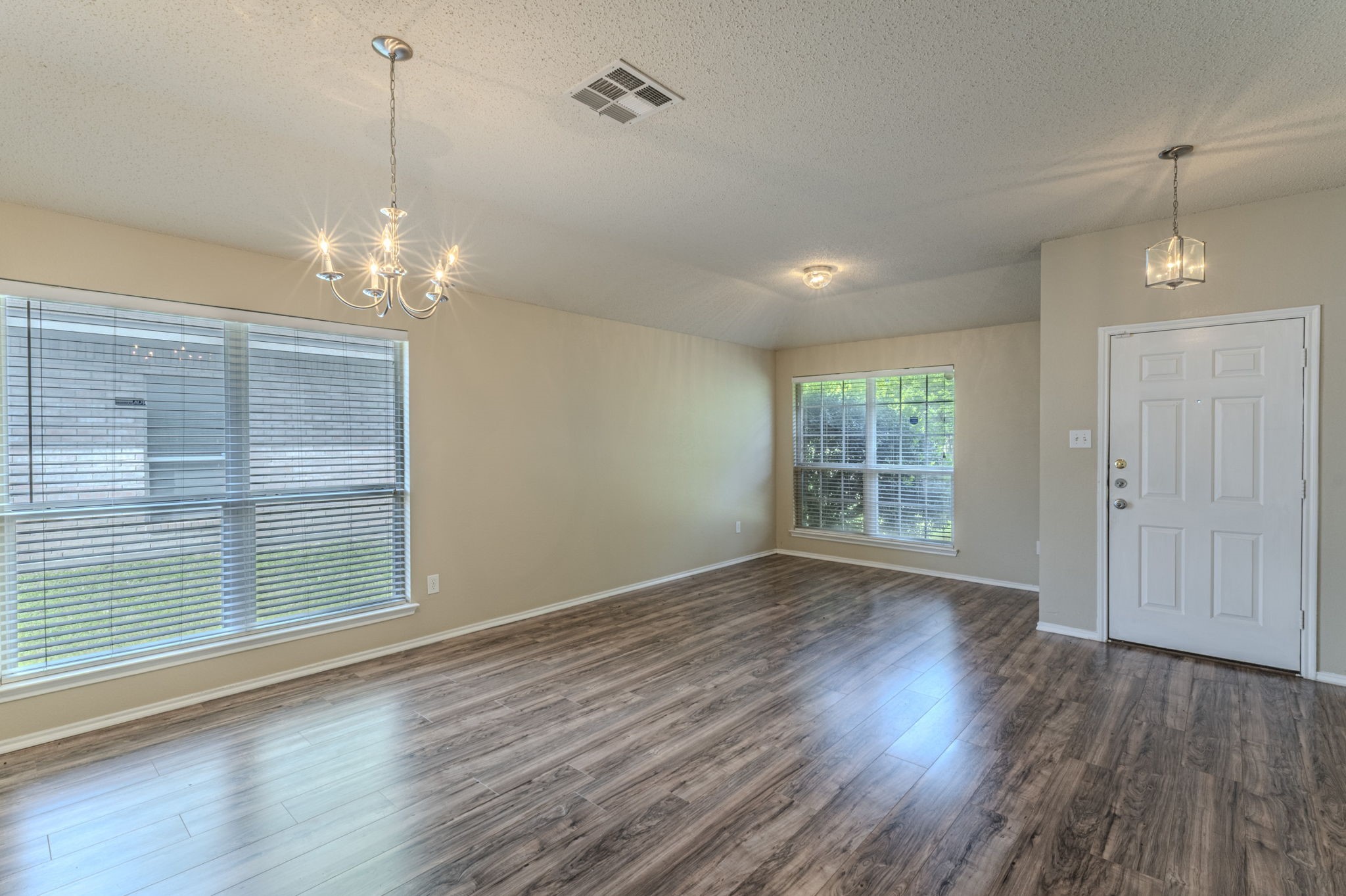 1311 Chapman Drive Lancaster TX 75134
