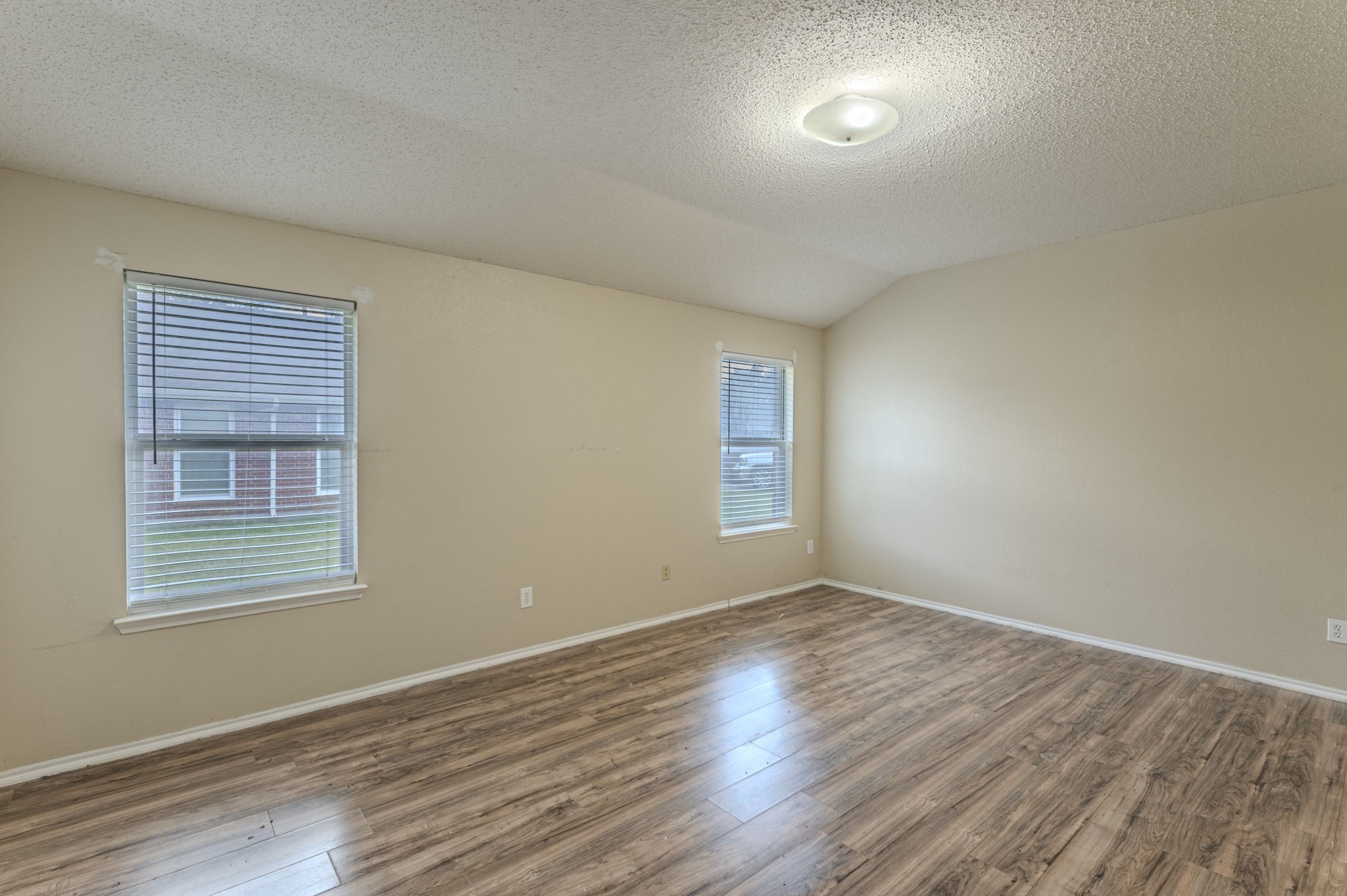 1311 Chapman Drive Lancaster TX 75134