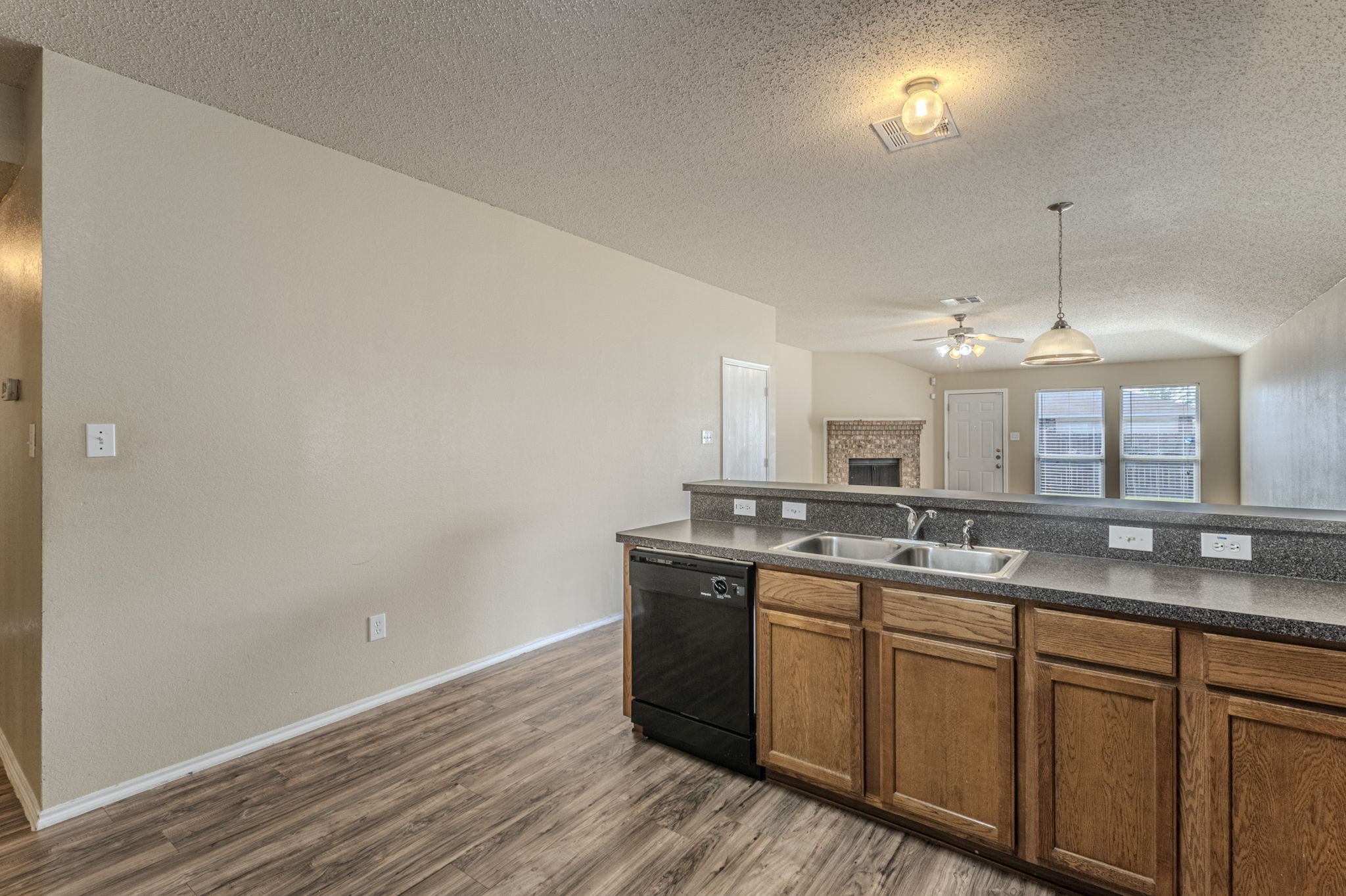 1311 Chapman Drive Lancaster TX 75134