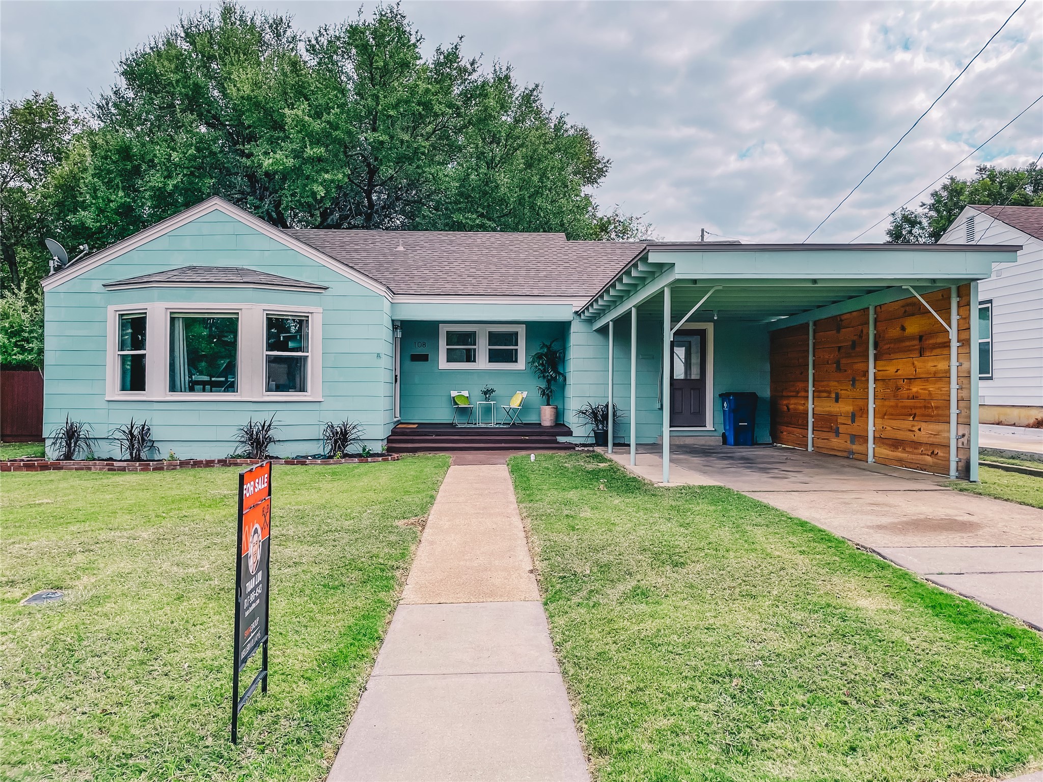108 NE Haskew Street Burleson TX 76028