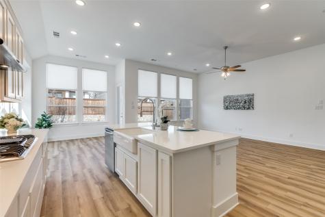1616 Mcdougall Creek Van Alstyne TX 75495