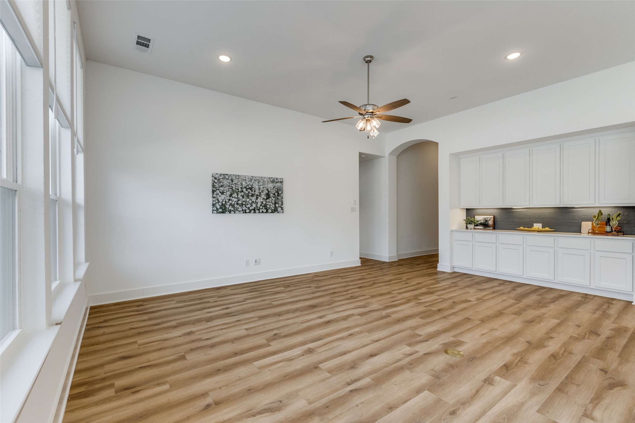 1616 Mcdougall Creek Van Alstyne TX 75495