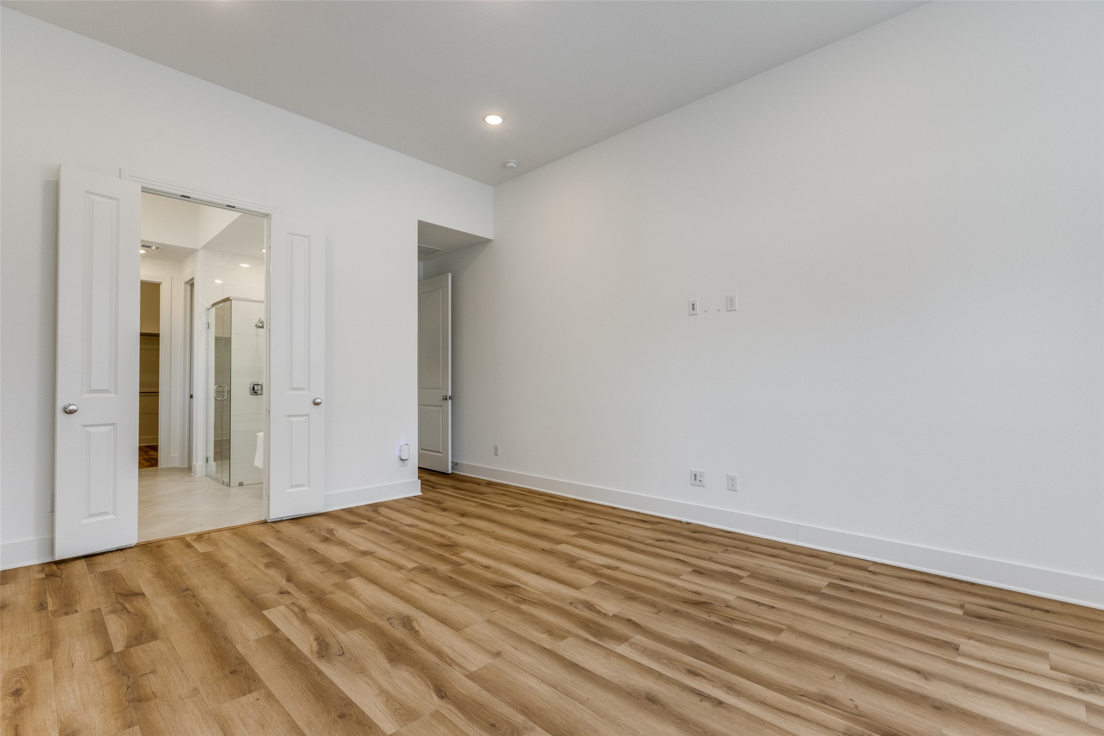 1616 Mcdougall Creek Van Alstyne TX 75495