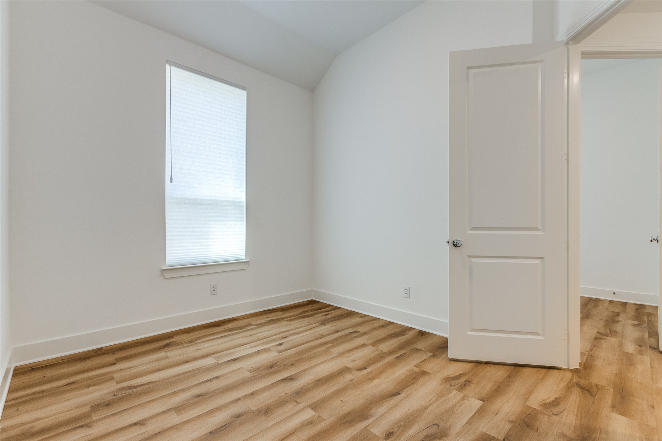 1616 Mcdougall Creek Van Alstyne TX 75495