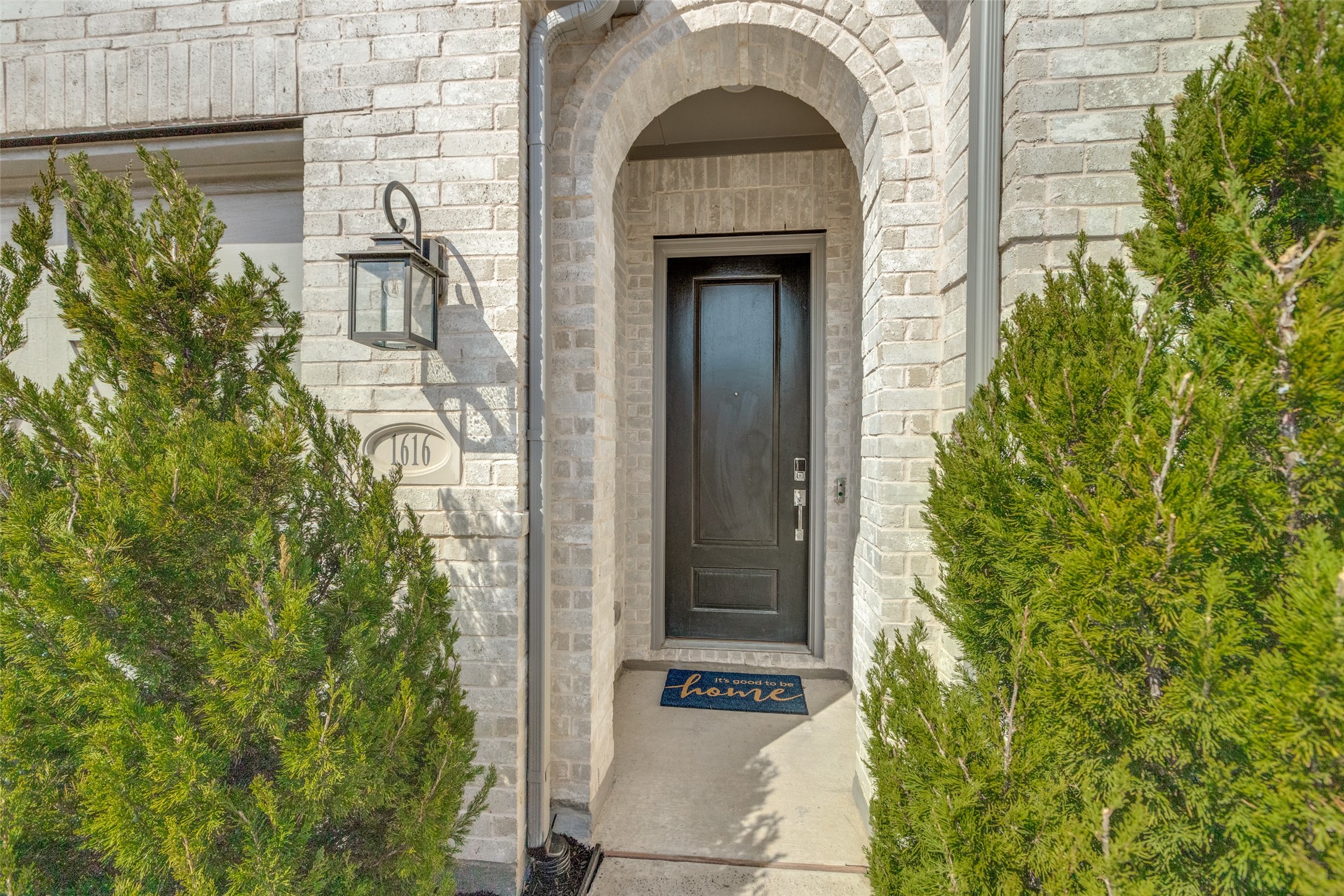 1616 Mcdougall Creek Van Alstyne TX 75495