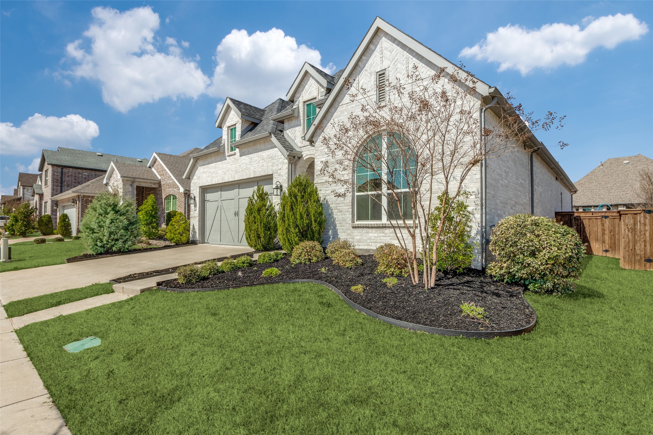 1616 Mcdougall Creek Van Alstyne TX 75495