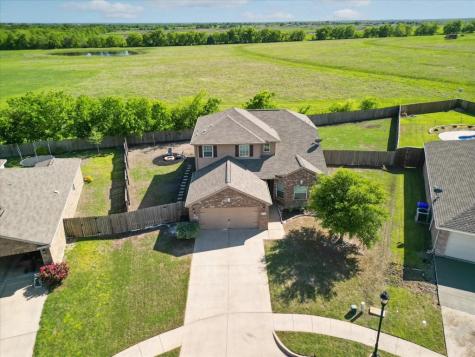 1009 Peach Street Royse City TX 75189